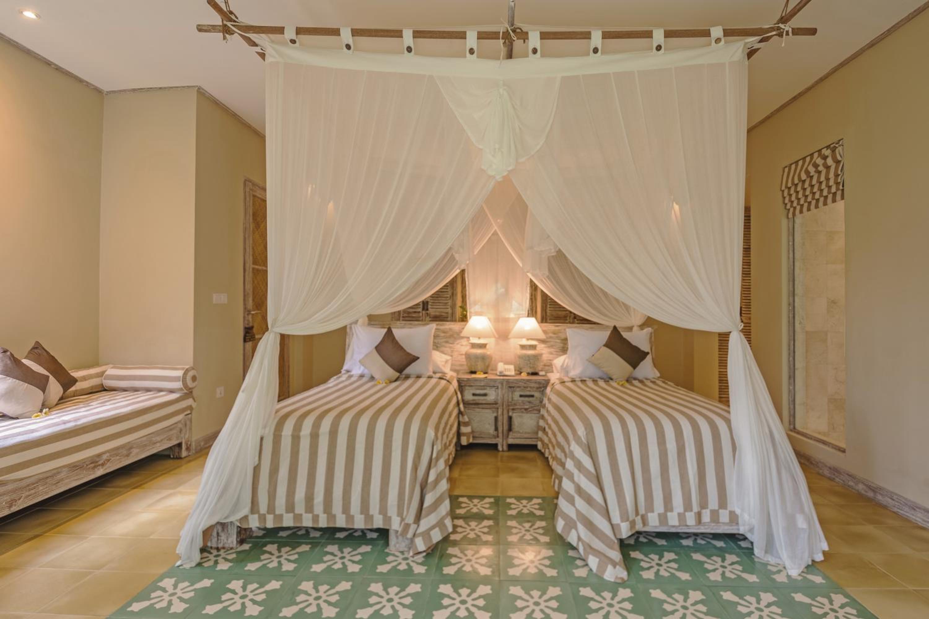 Hot Deal - Lanai Room with Free Benefits photo 2