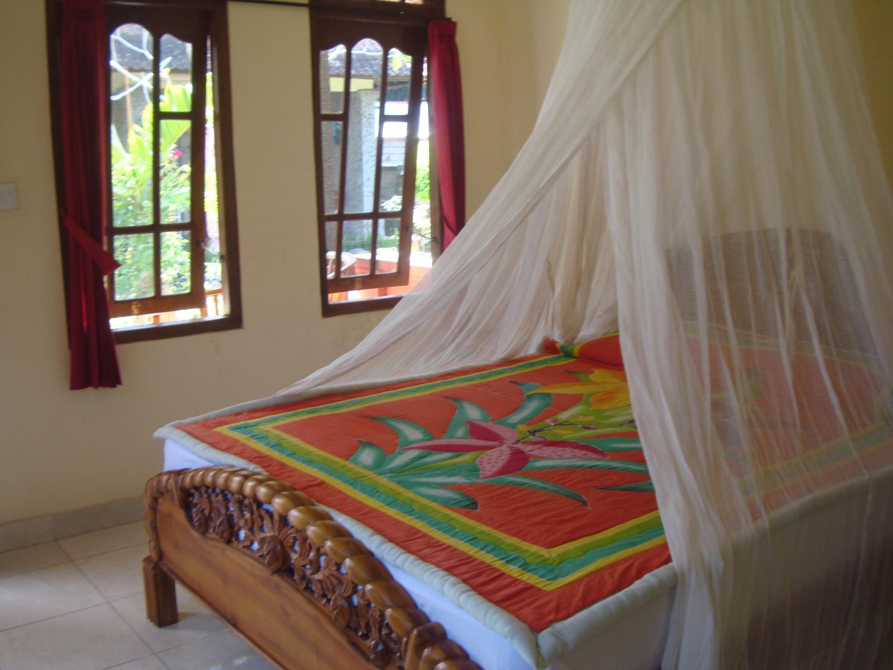 Standard Double Room - Photo 11