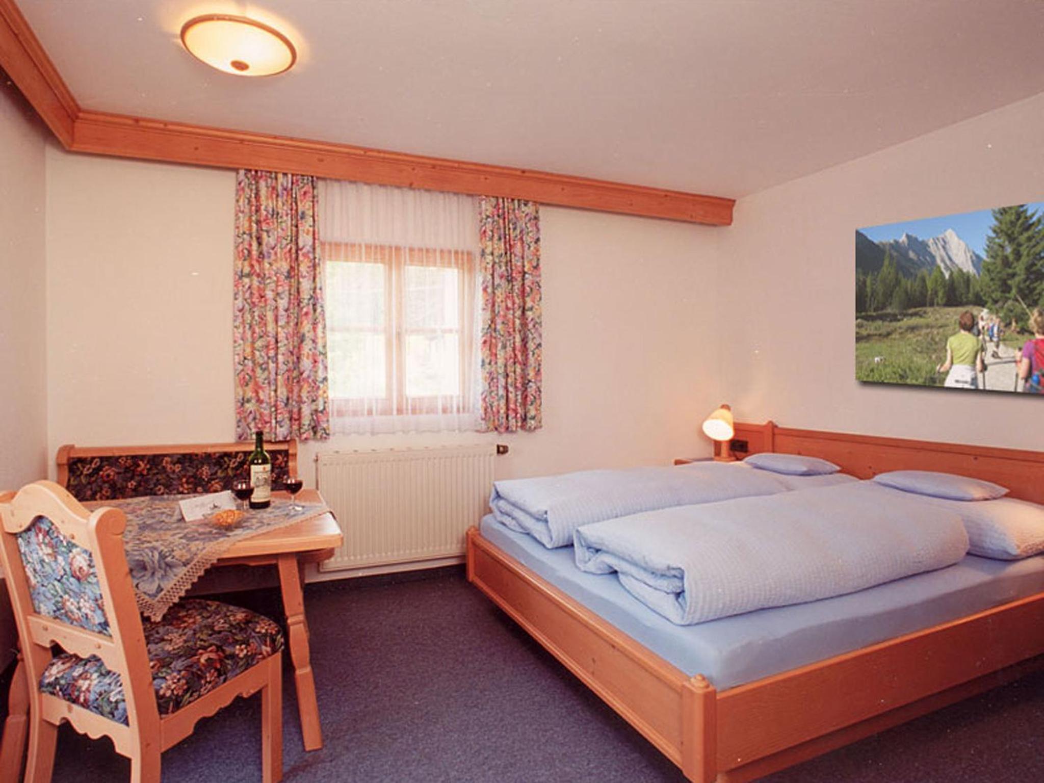 One-Bedroom Apartment with Balcony 2 photo 1