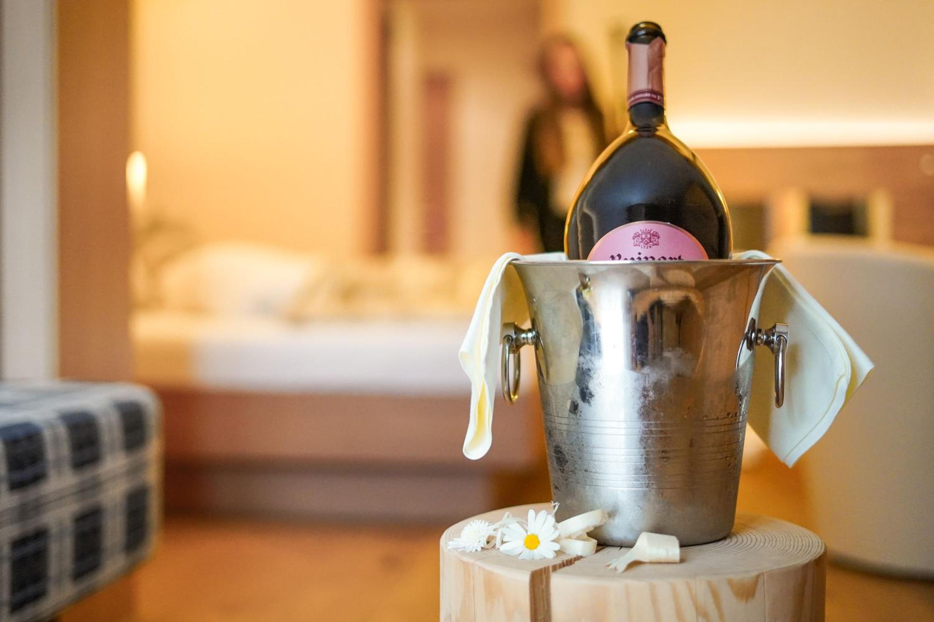 Romantic-Suite - Photo 7