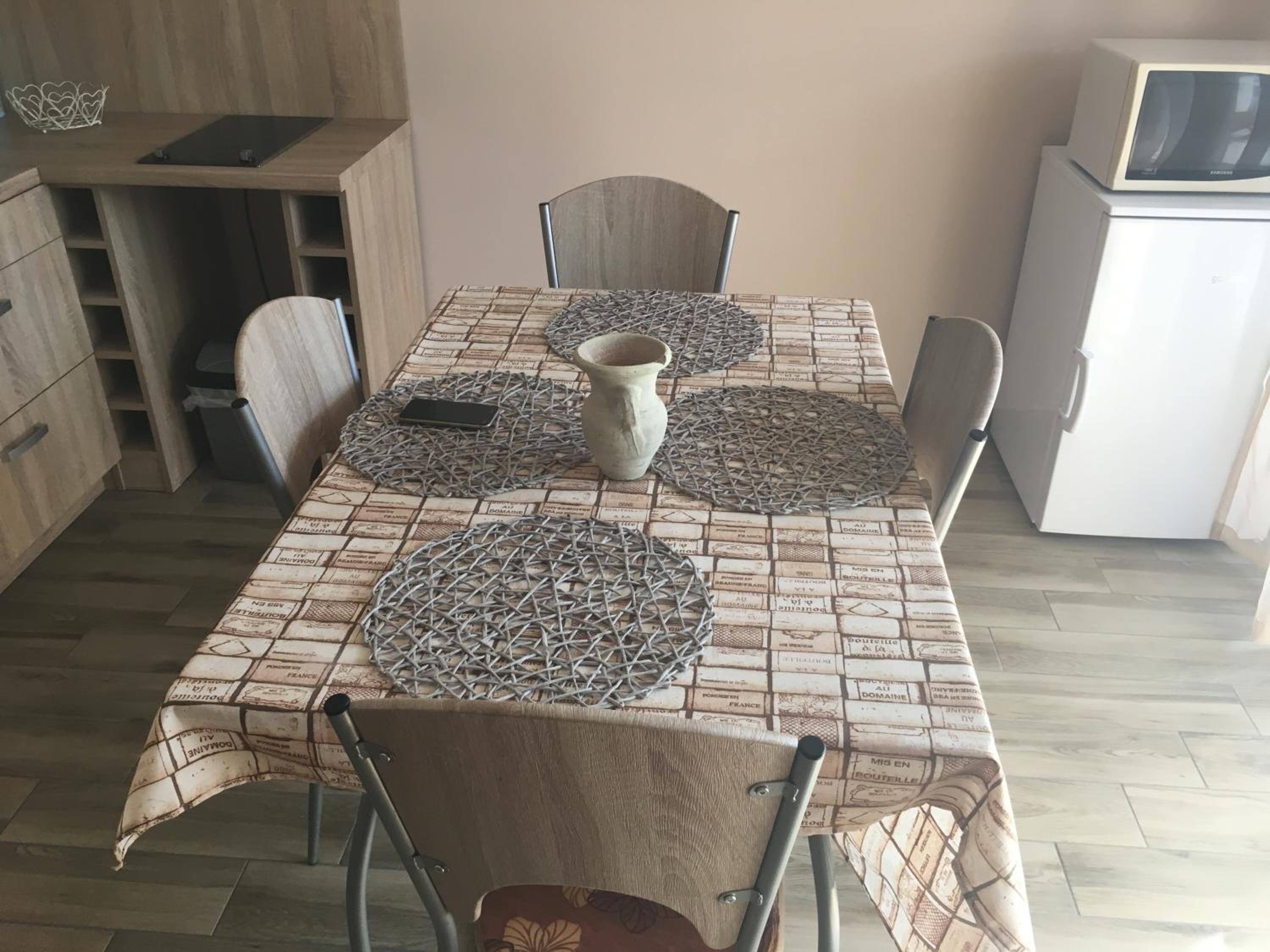 Apartment - Photo 8