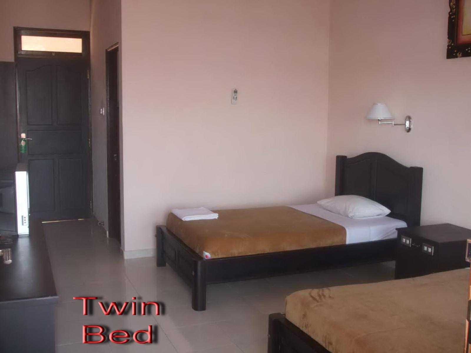 Standard Double Room with Fan photo 1