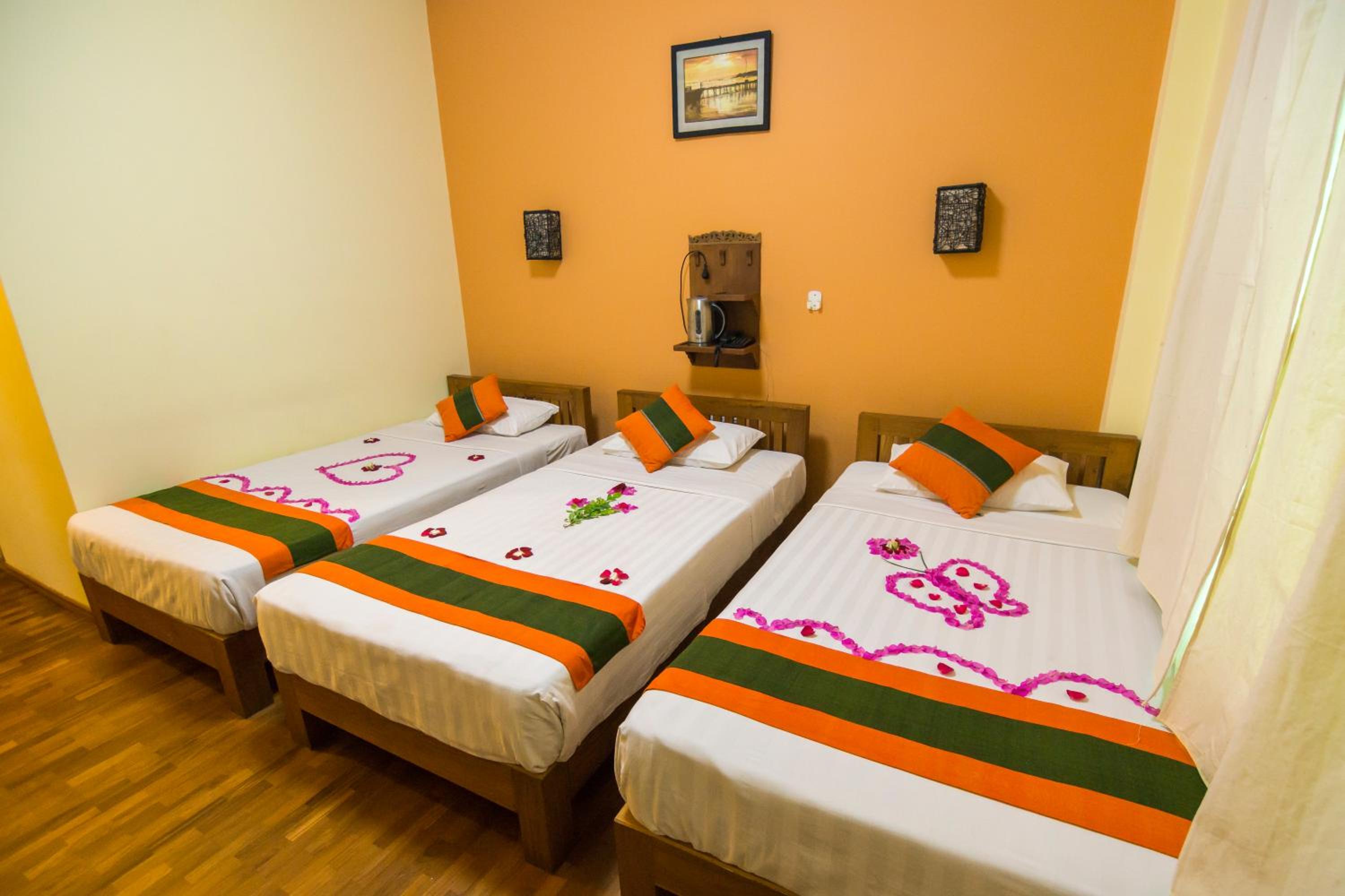 Triple Room photo 2