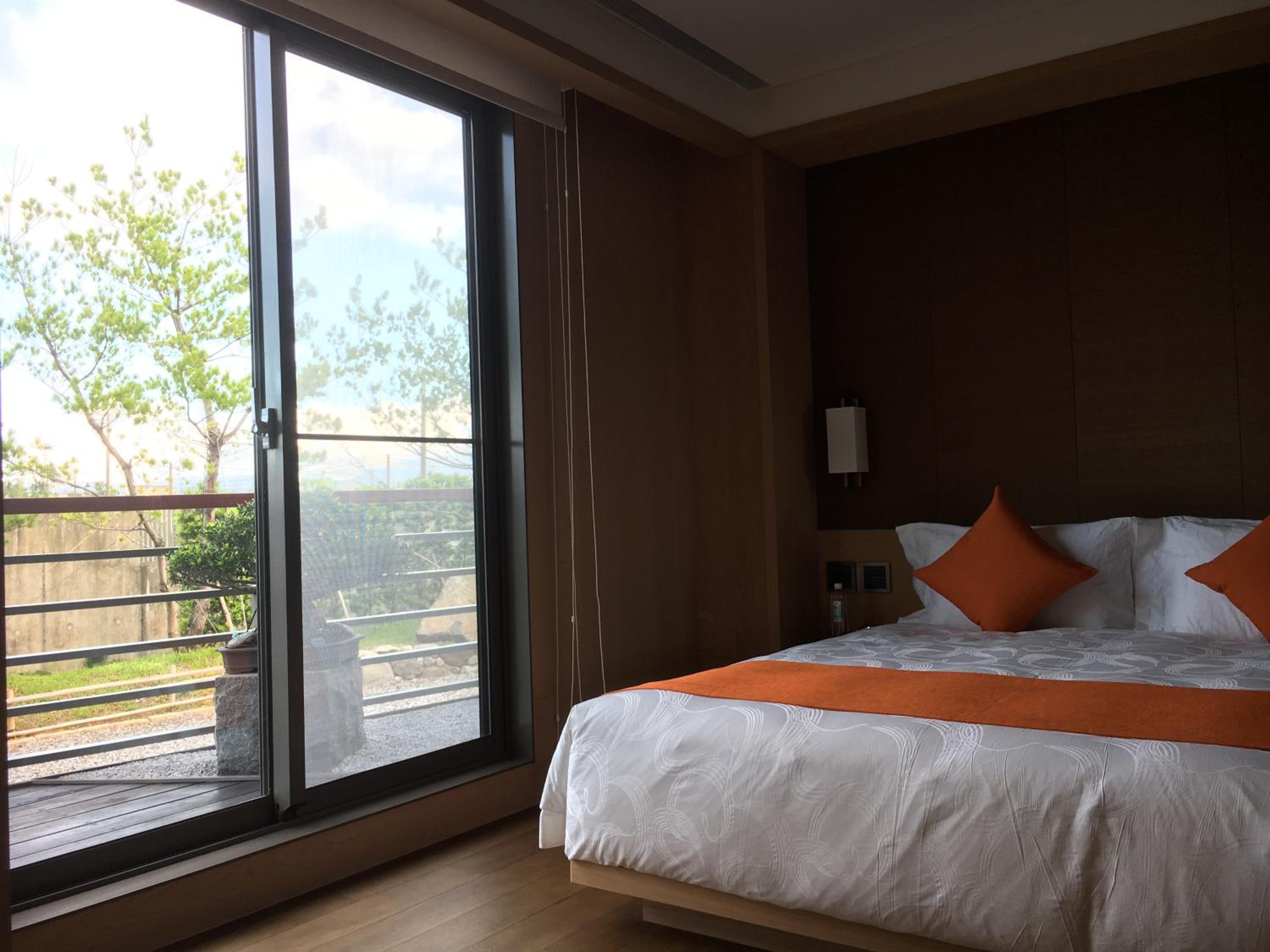 Suite with Garden View