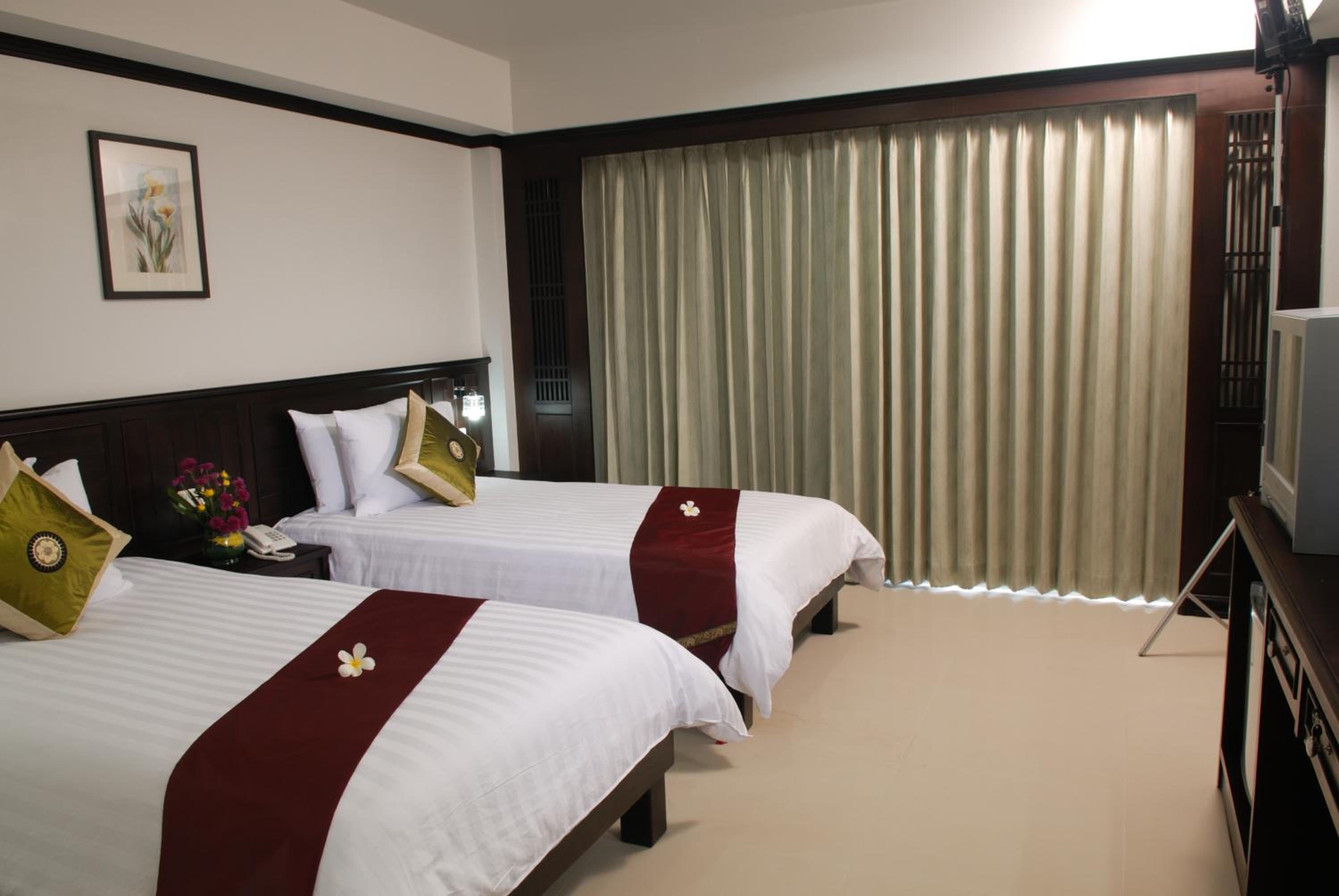 Superior Double or Twin Room - Photo 7