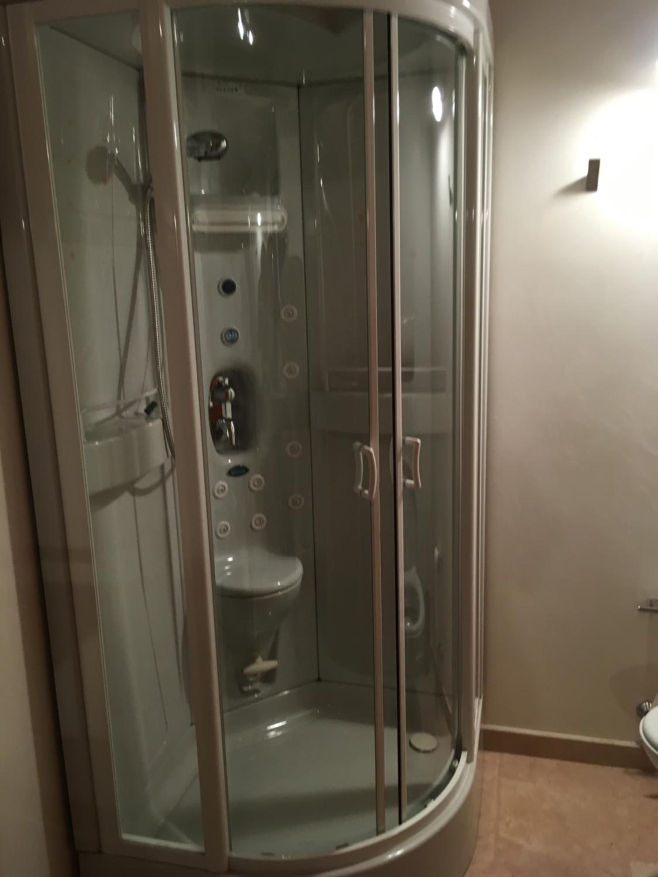 Double Room with Private Bathroom - Photo 13