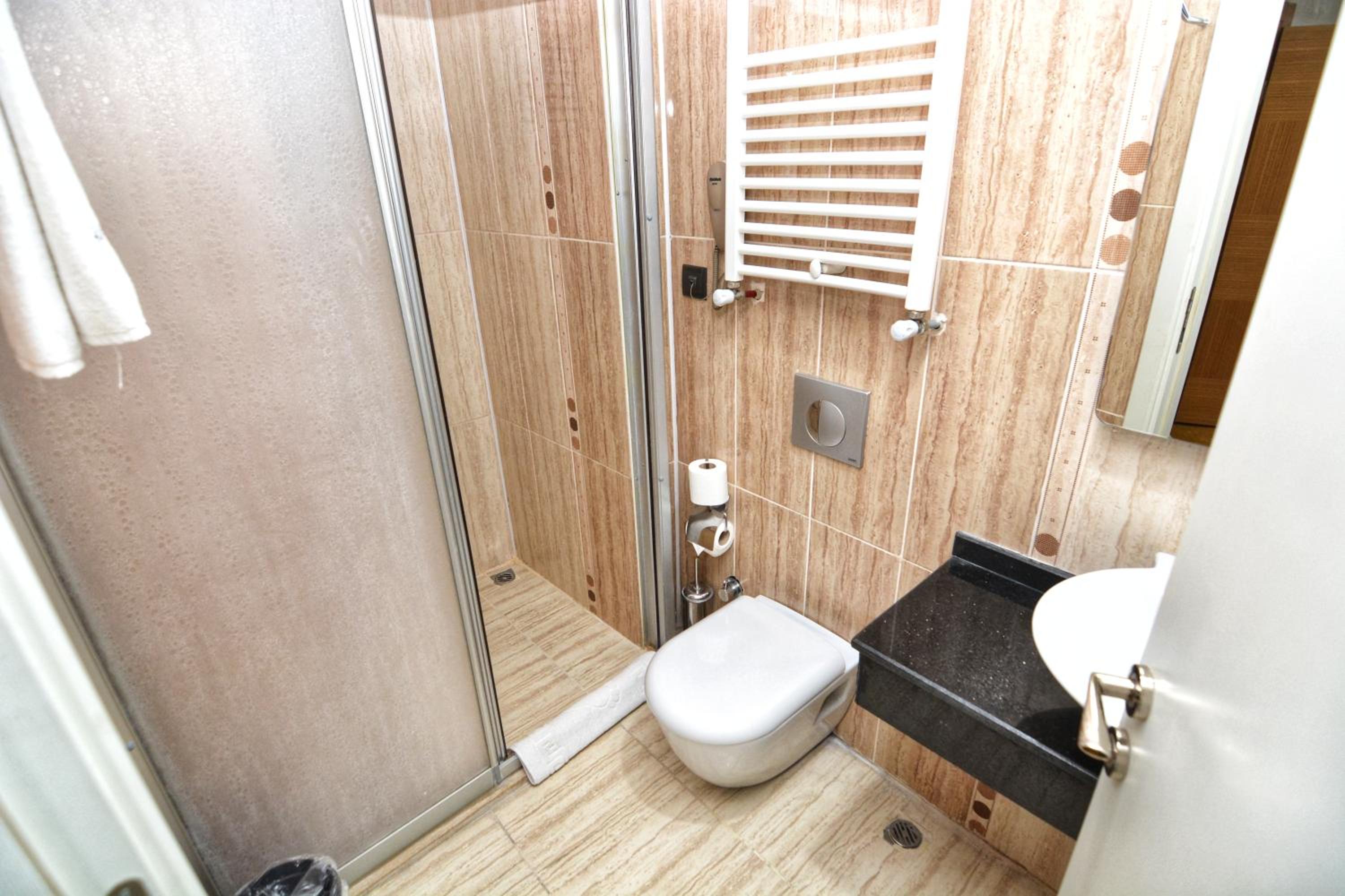 Standard Triple Room photo 2