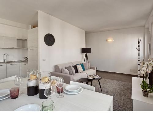 Executive Apartment with Balcony photo 2