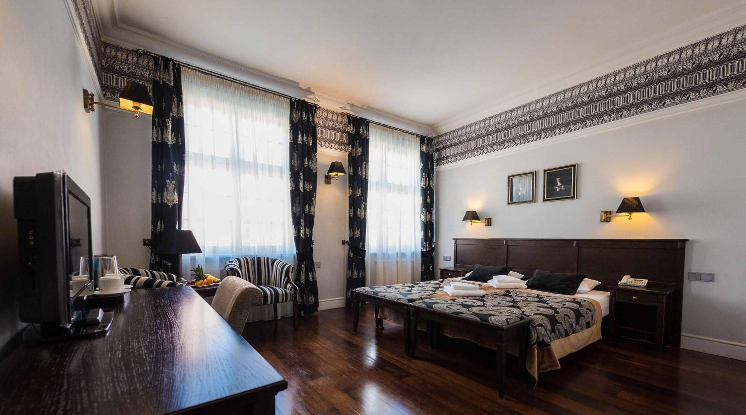 Double or Twin Room photo 2