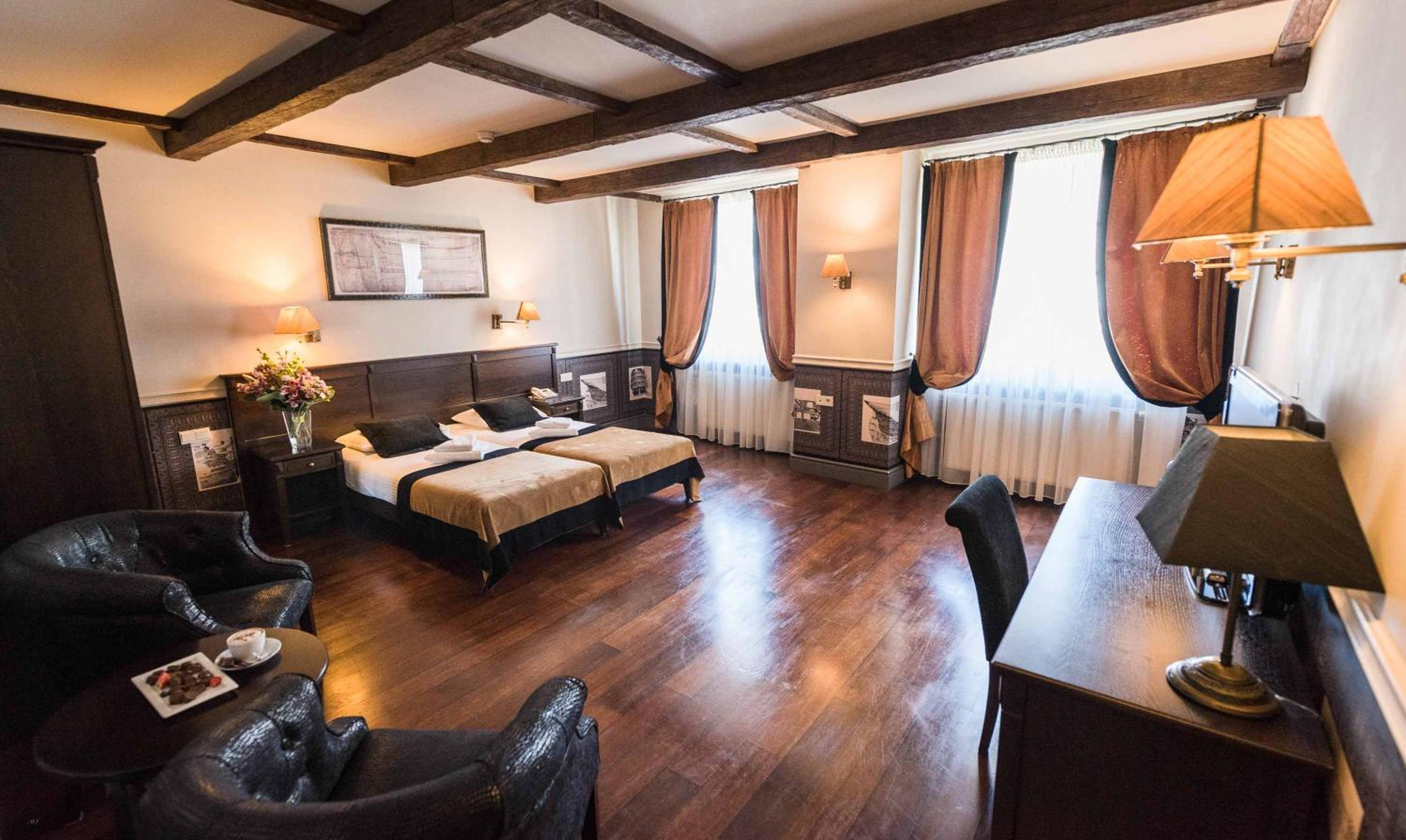 Double or Twin Room photo 3