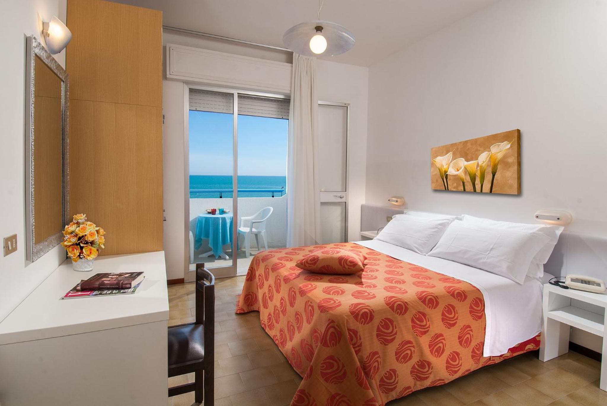 Double Room with Sea View photo 1