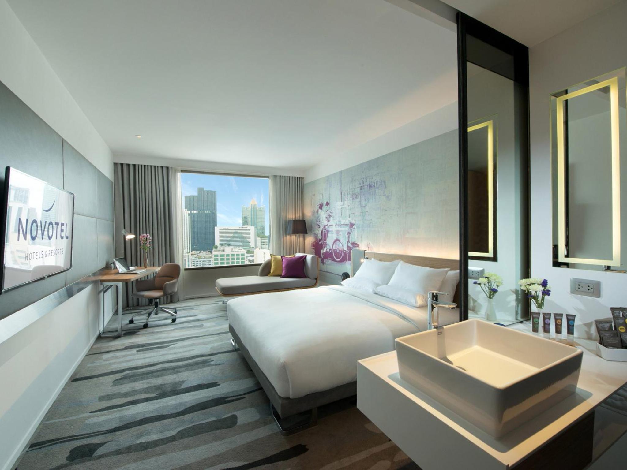 Grand Deluxe King Room