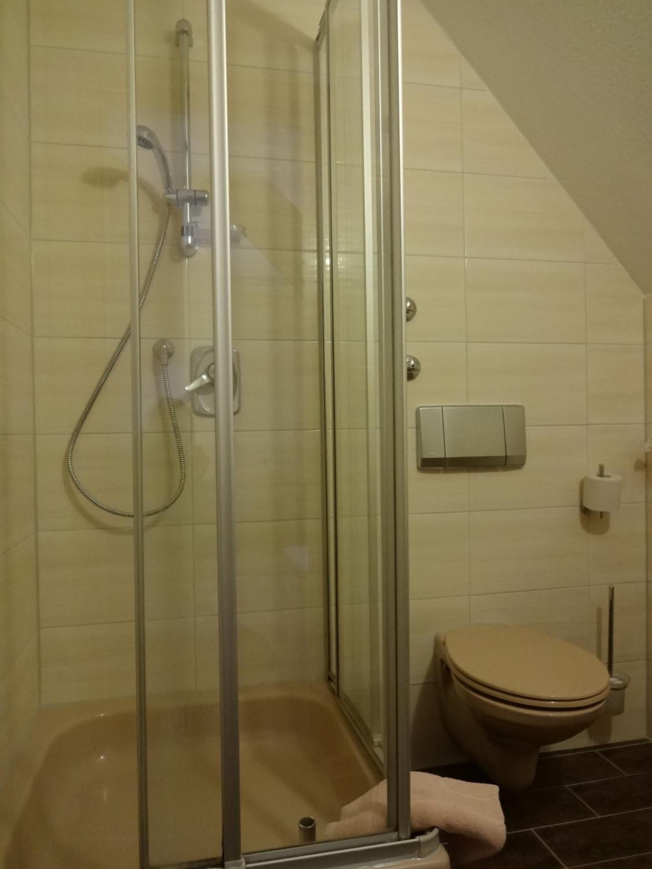 Double Room - Photo 7