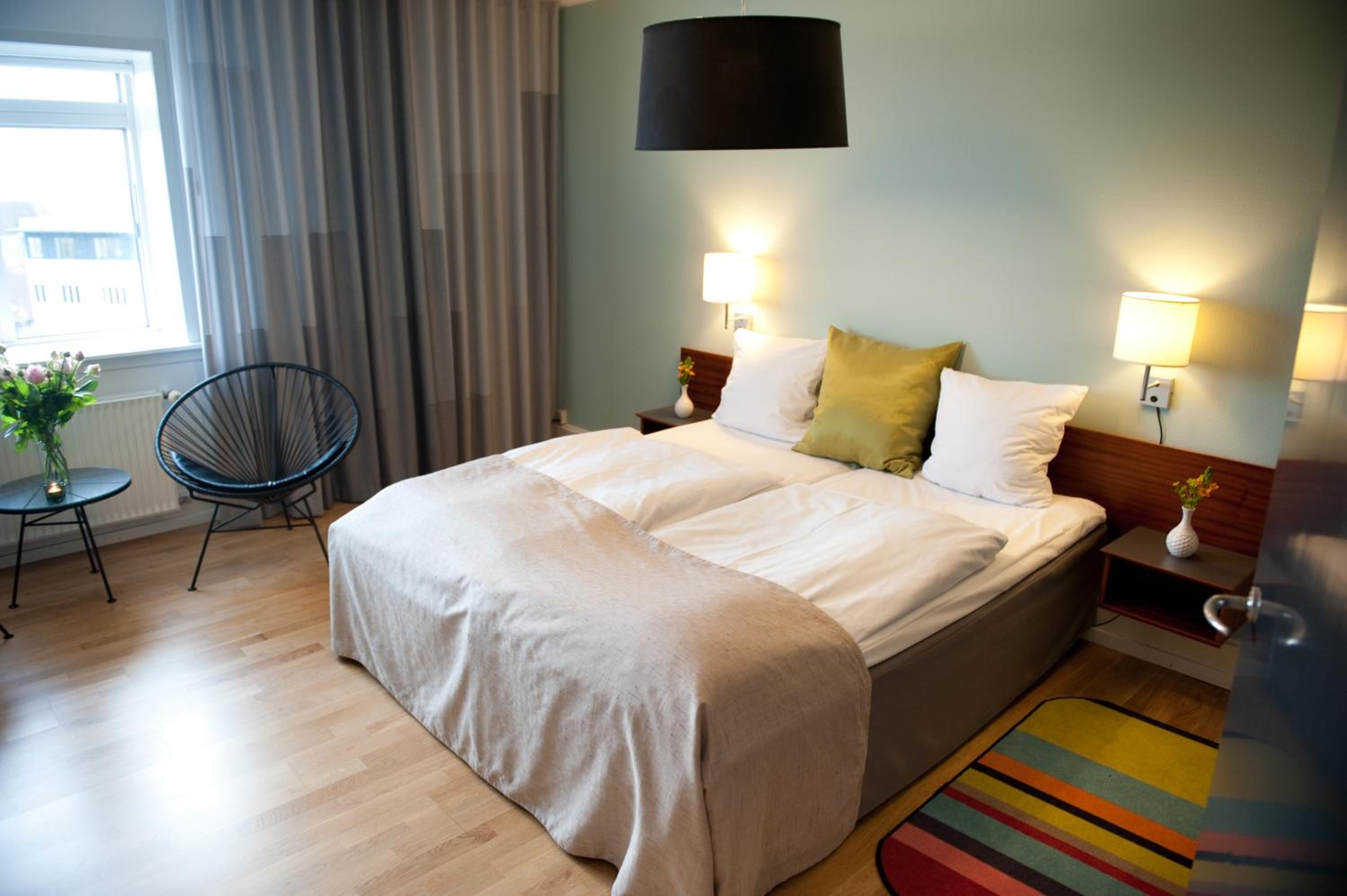 Standard Twin Room - Non-Smoking - Photo 2