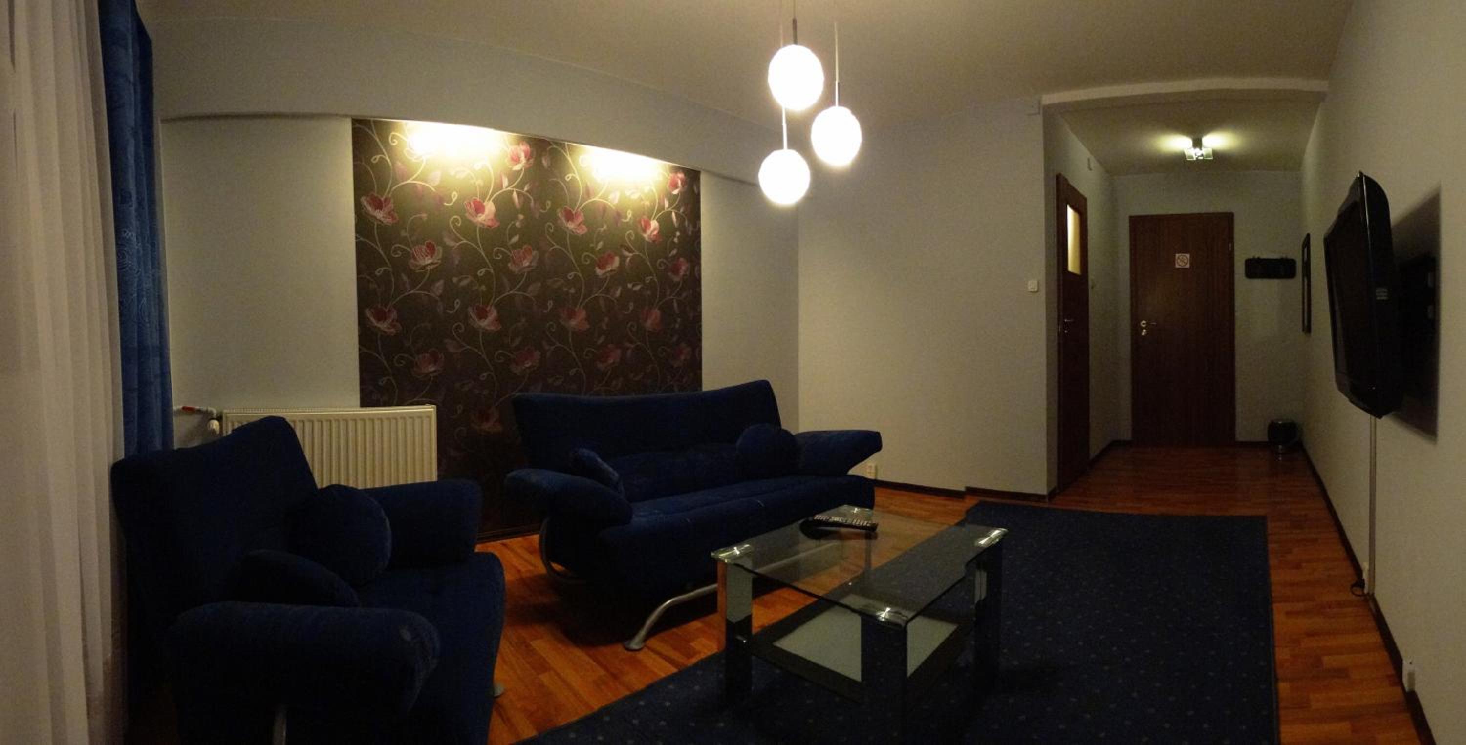 Apartment - Photo 2