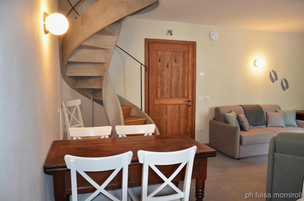 Deluxe Apartment photo 2