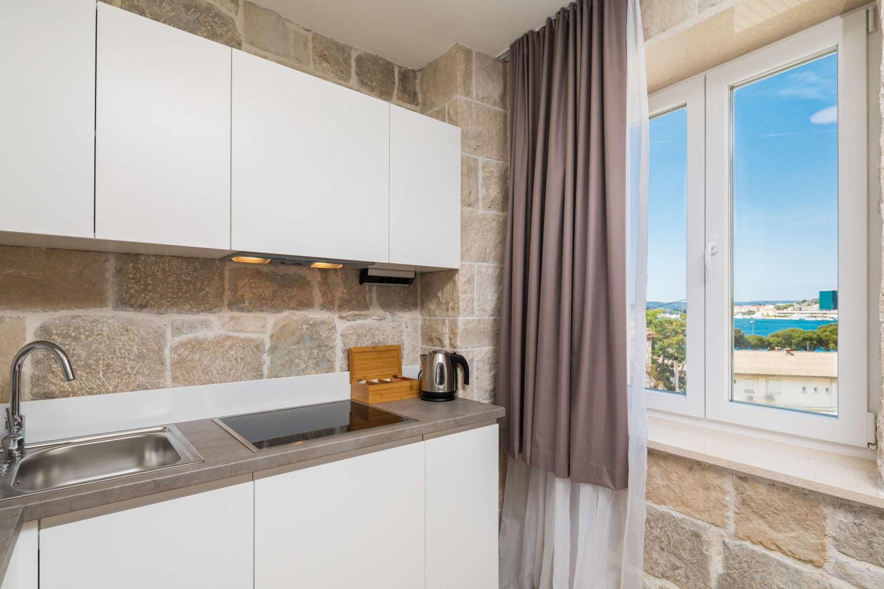 Studio with Sea View - Photo 8