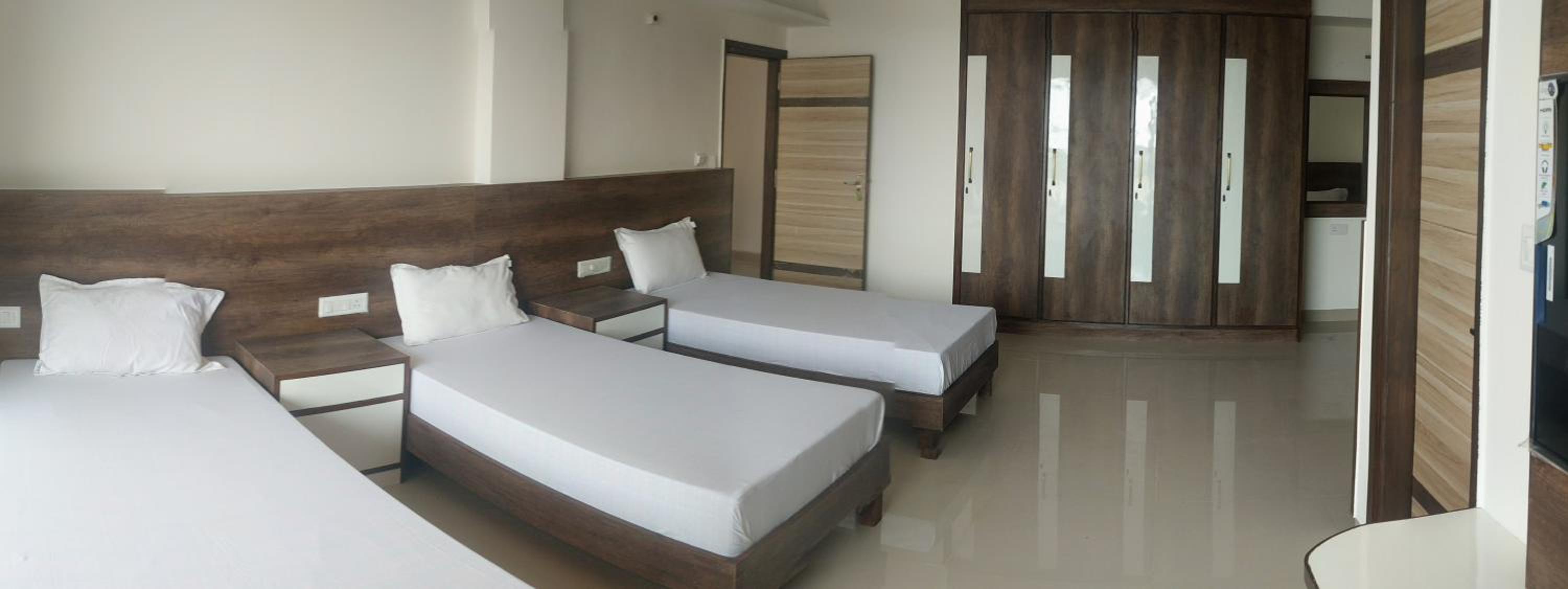 Deluxe Quadruple Room photo 3