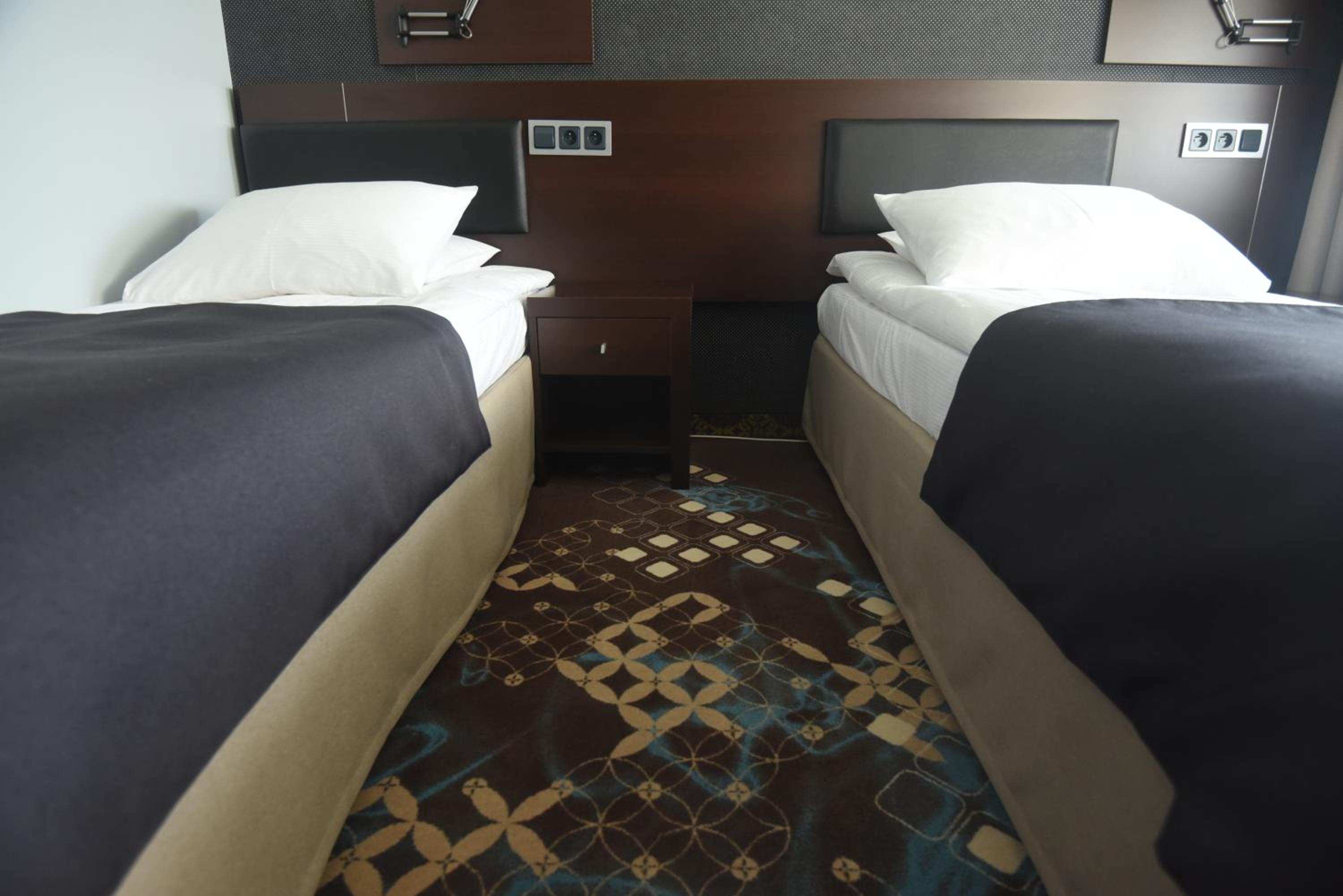 Double or Twin Room - Photo 3