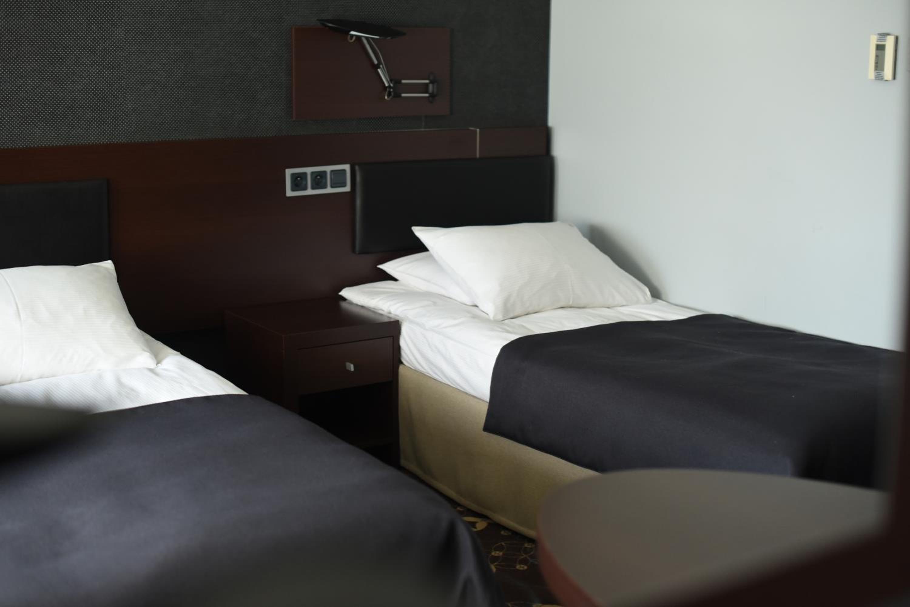 Double or Twin Room - Photo 2