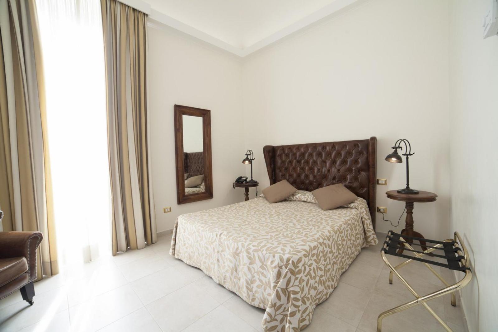 Deluxe Room - Photo 6
