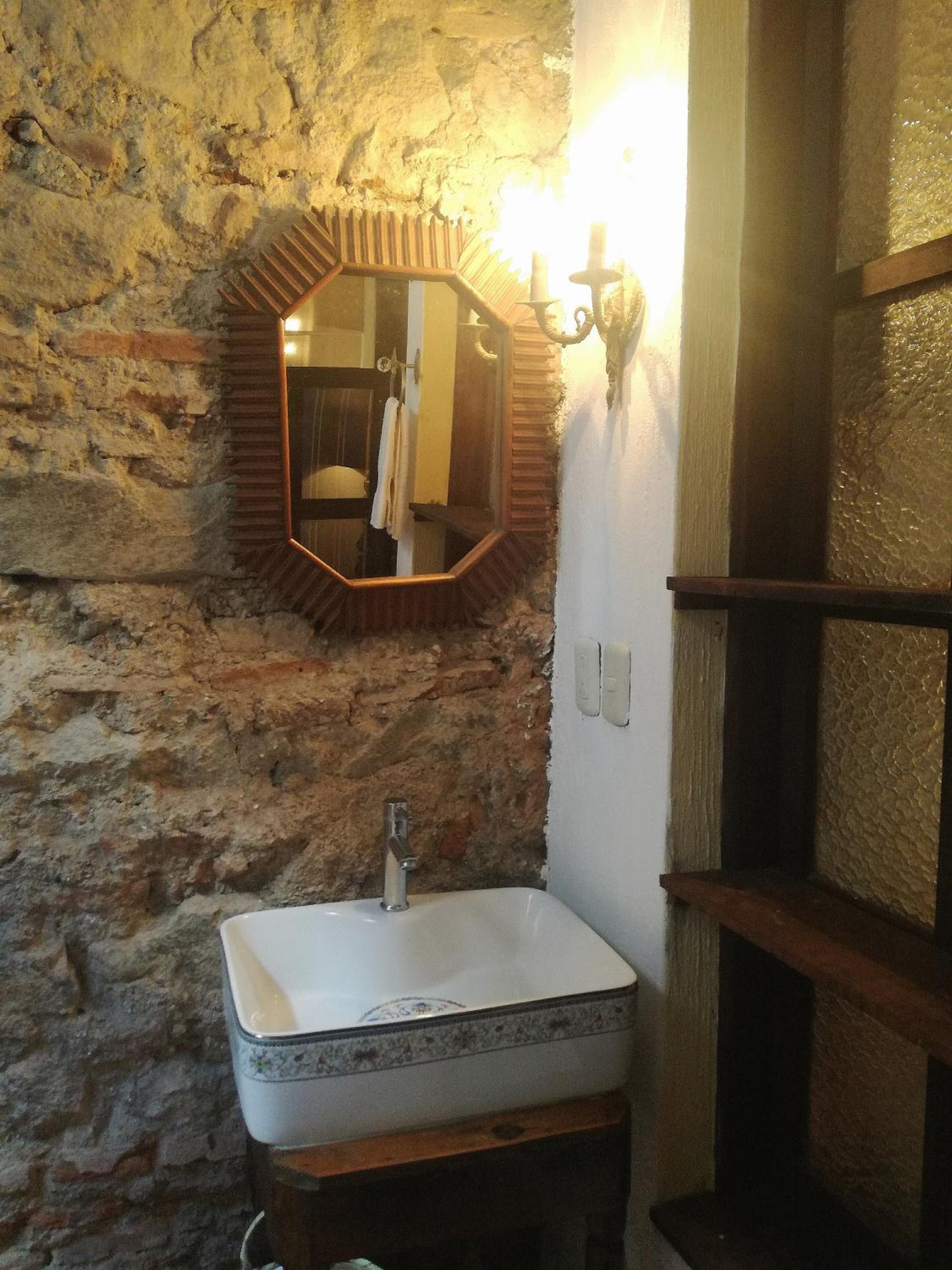 Deluxe Queen Room photo 3