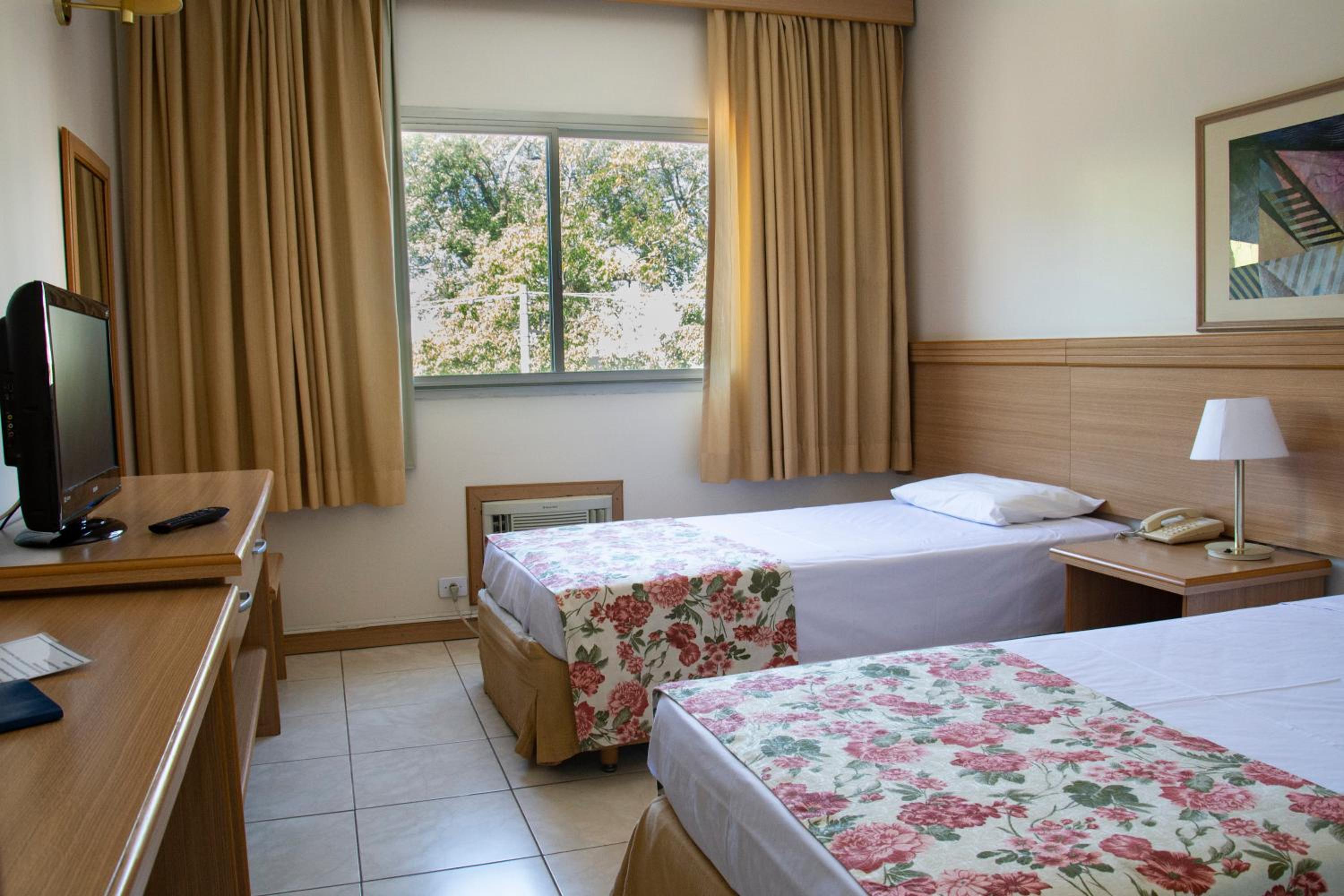 Standard Twin Room photo 3