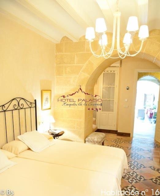 Double or Twin Room - Photo 4