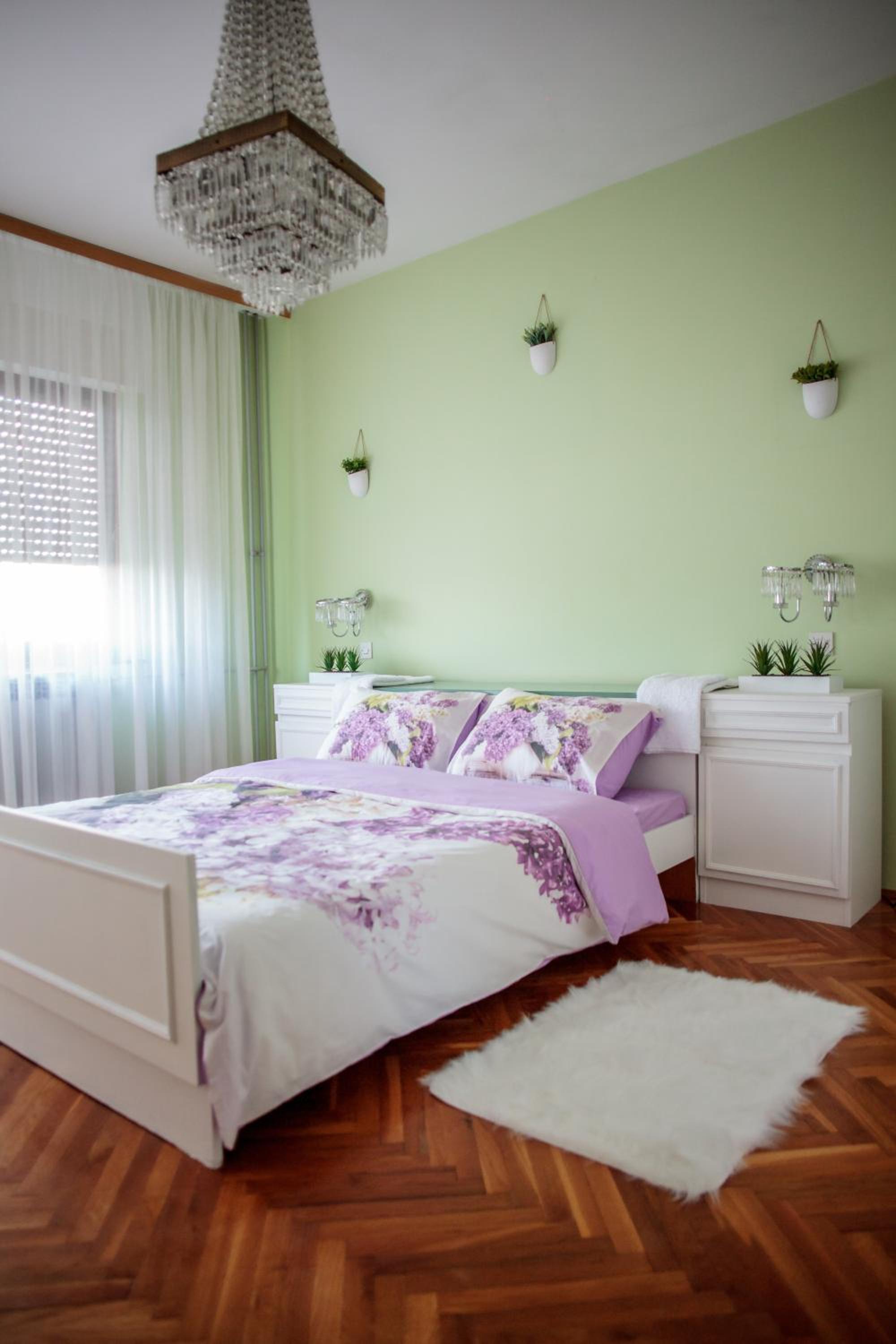 Apartment - Split Level - Photo 10