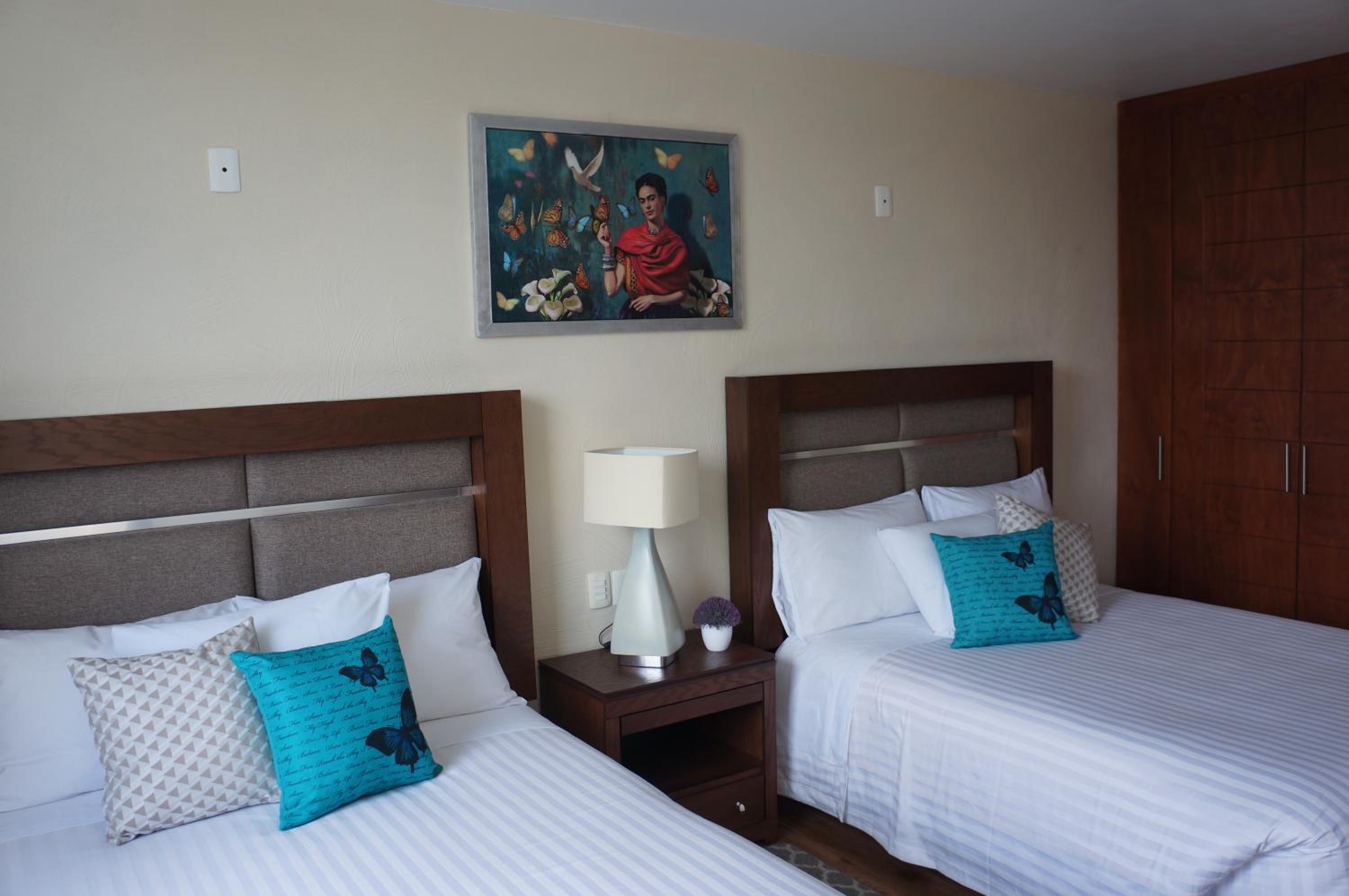 Twin Room - Photo 1