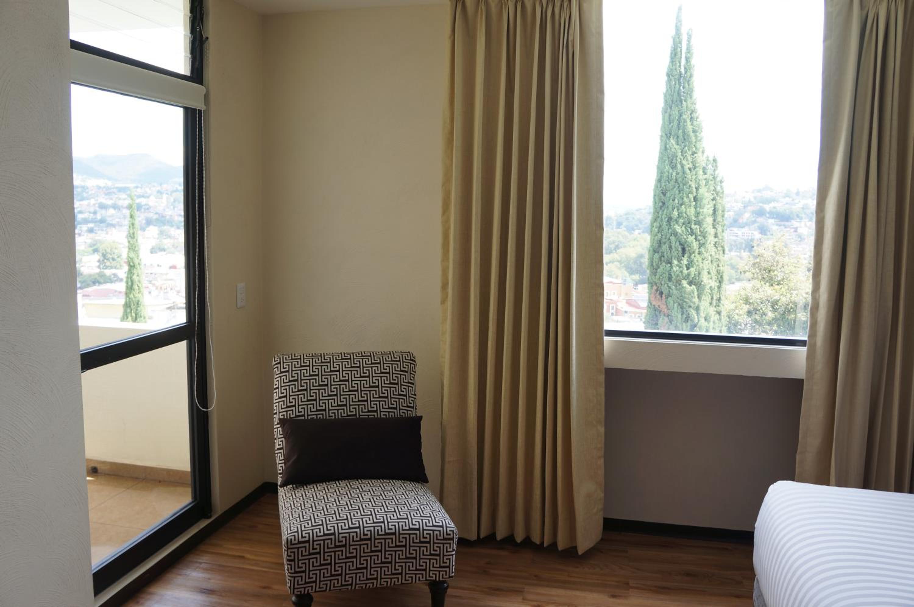 Twin Room - Photo 21