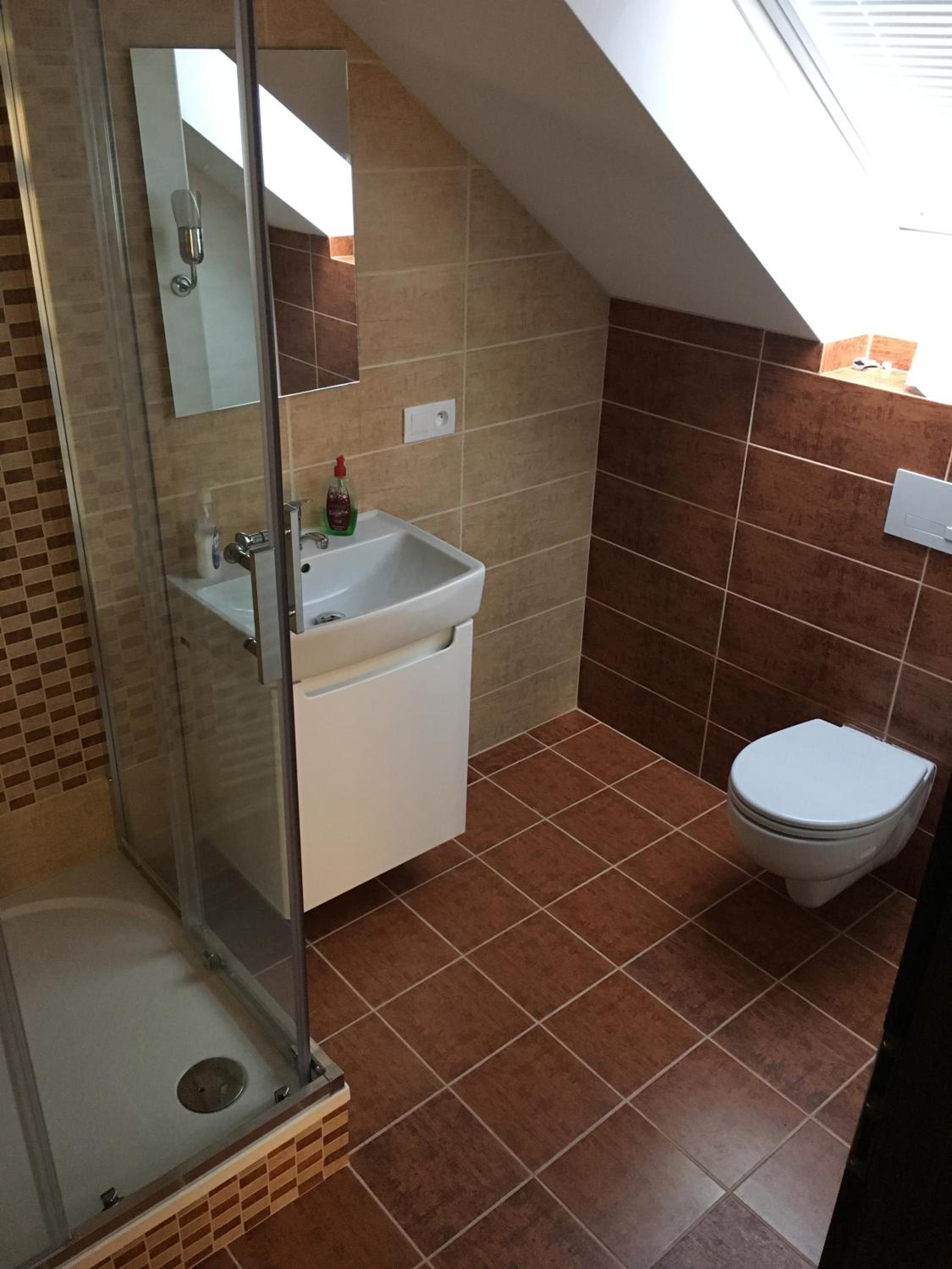 Double Room with Balcony - Photo 16