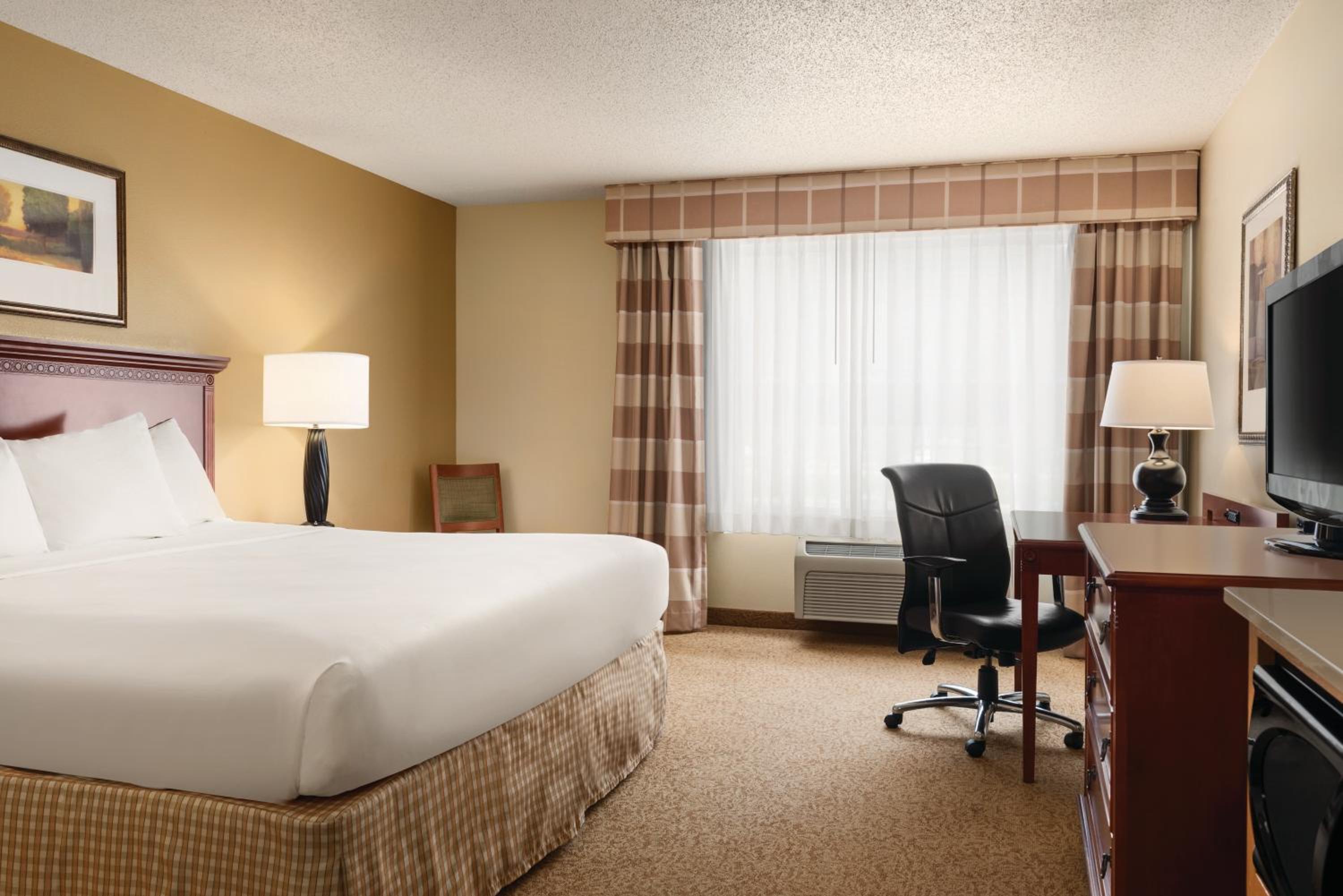 King Room with Spa Bath
