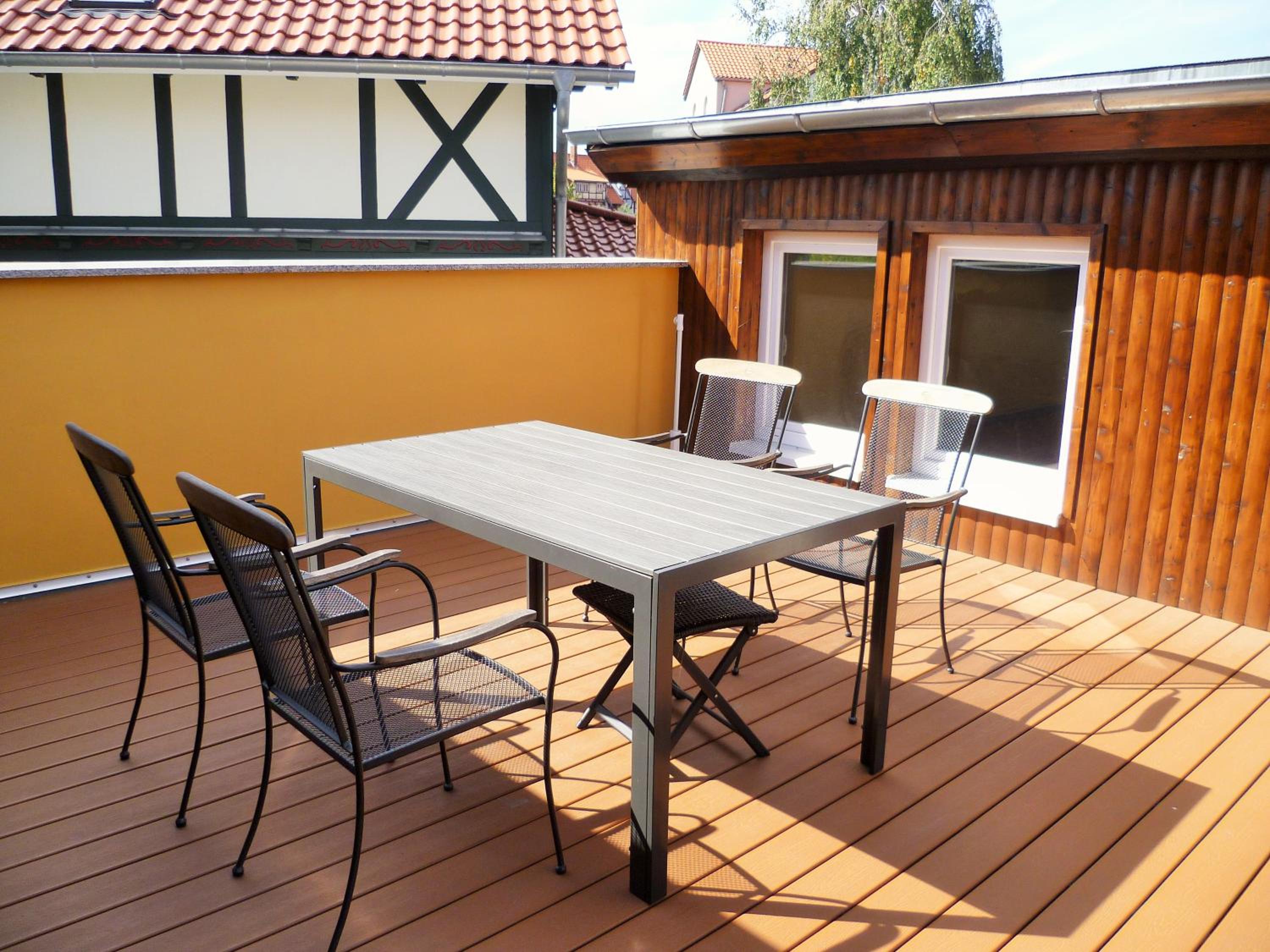 Apartment with Balcony photo 2