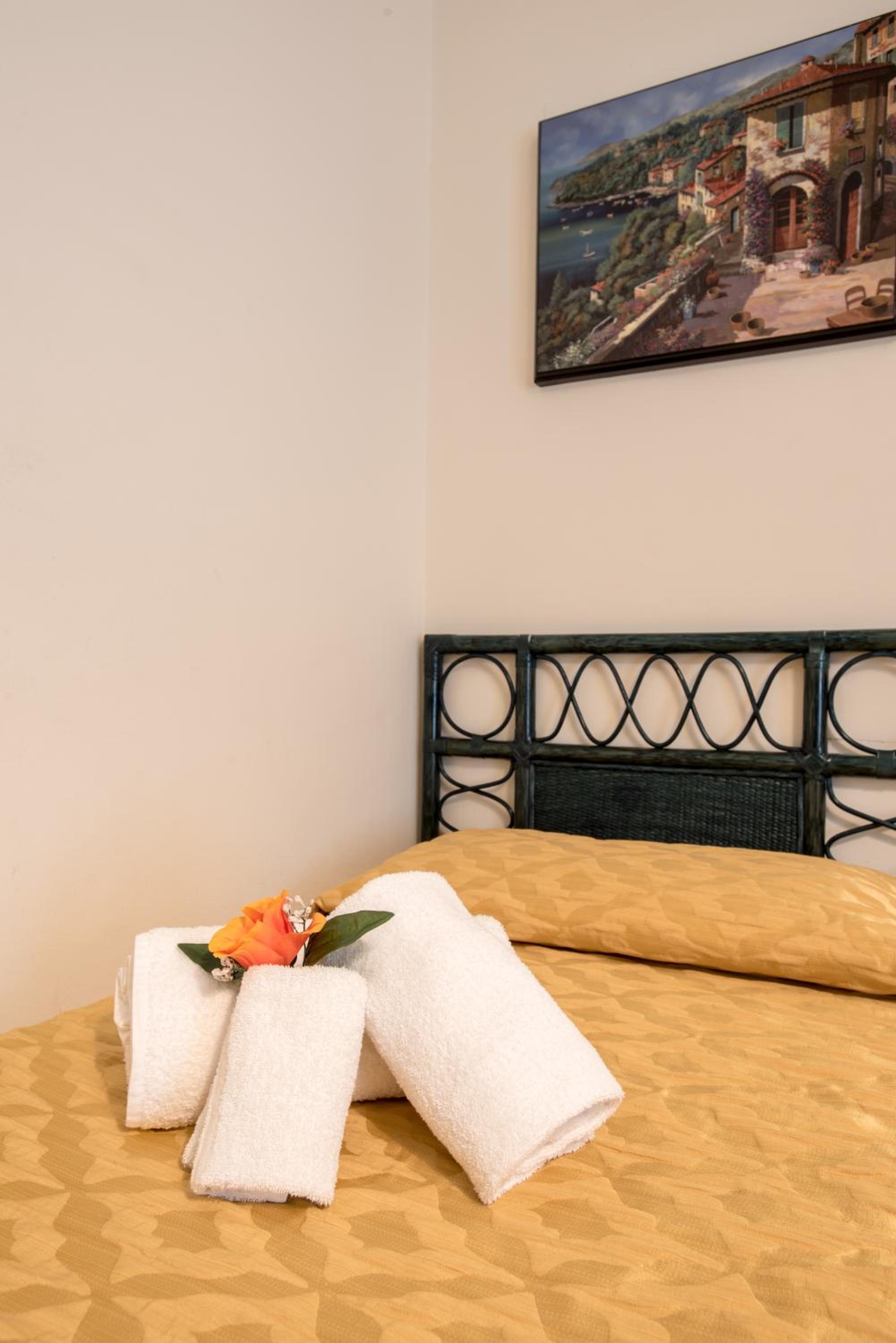 Budget Single Room photo 2