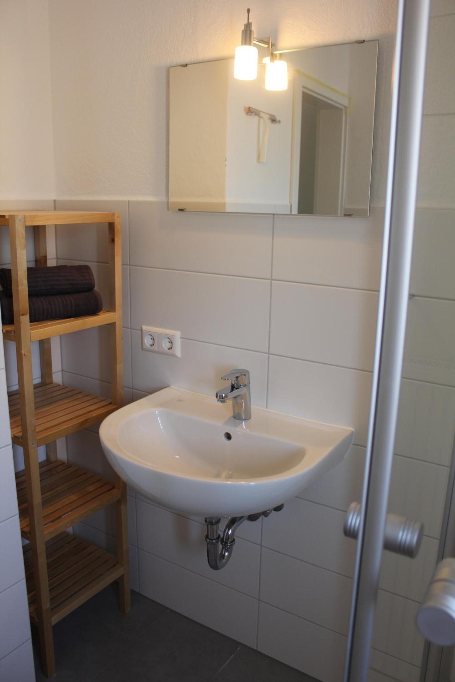 Double or Twin Room with Balcony and Shared Bathroom and Shared Kitchen  photo 2