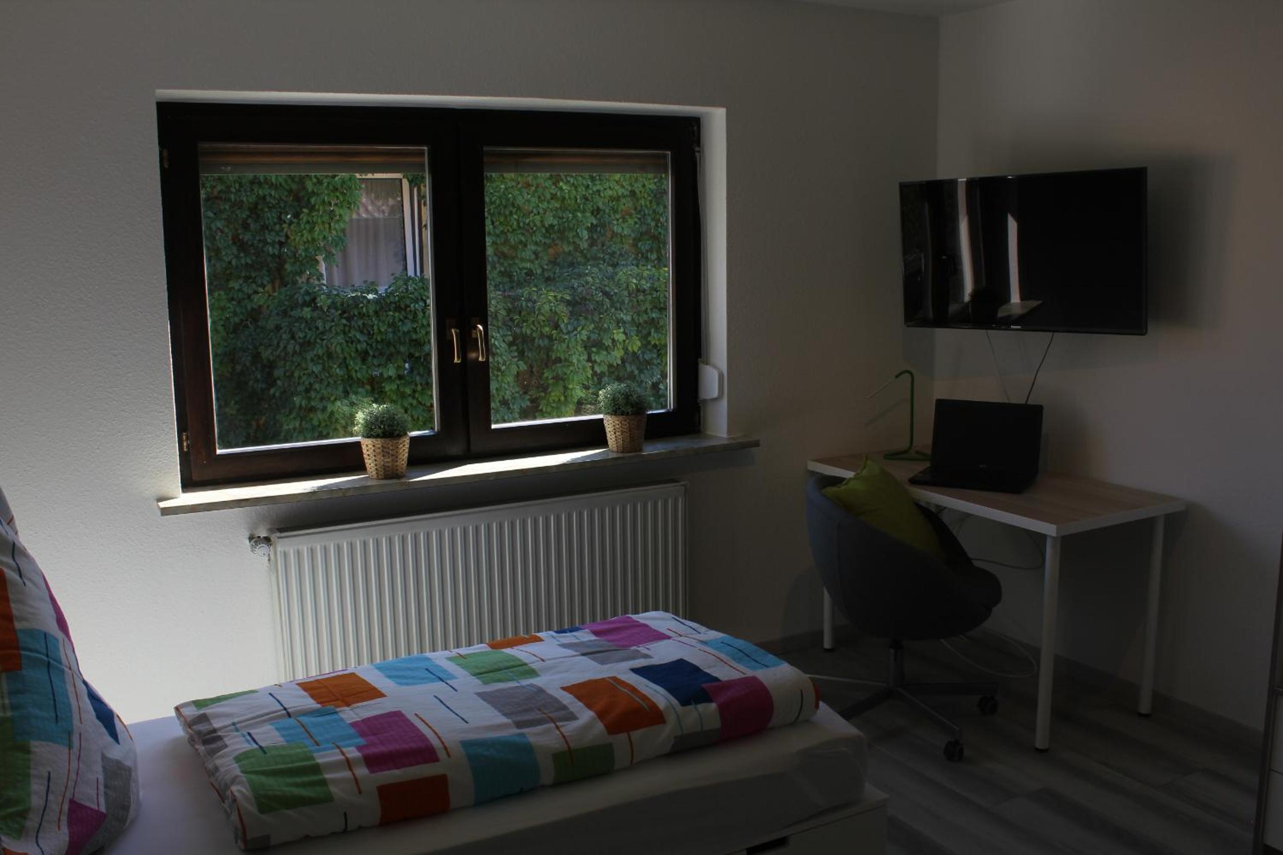 Double or Twin Room with Shared Bathroom and Shared Kitchen  photo 1