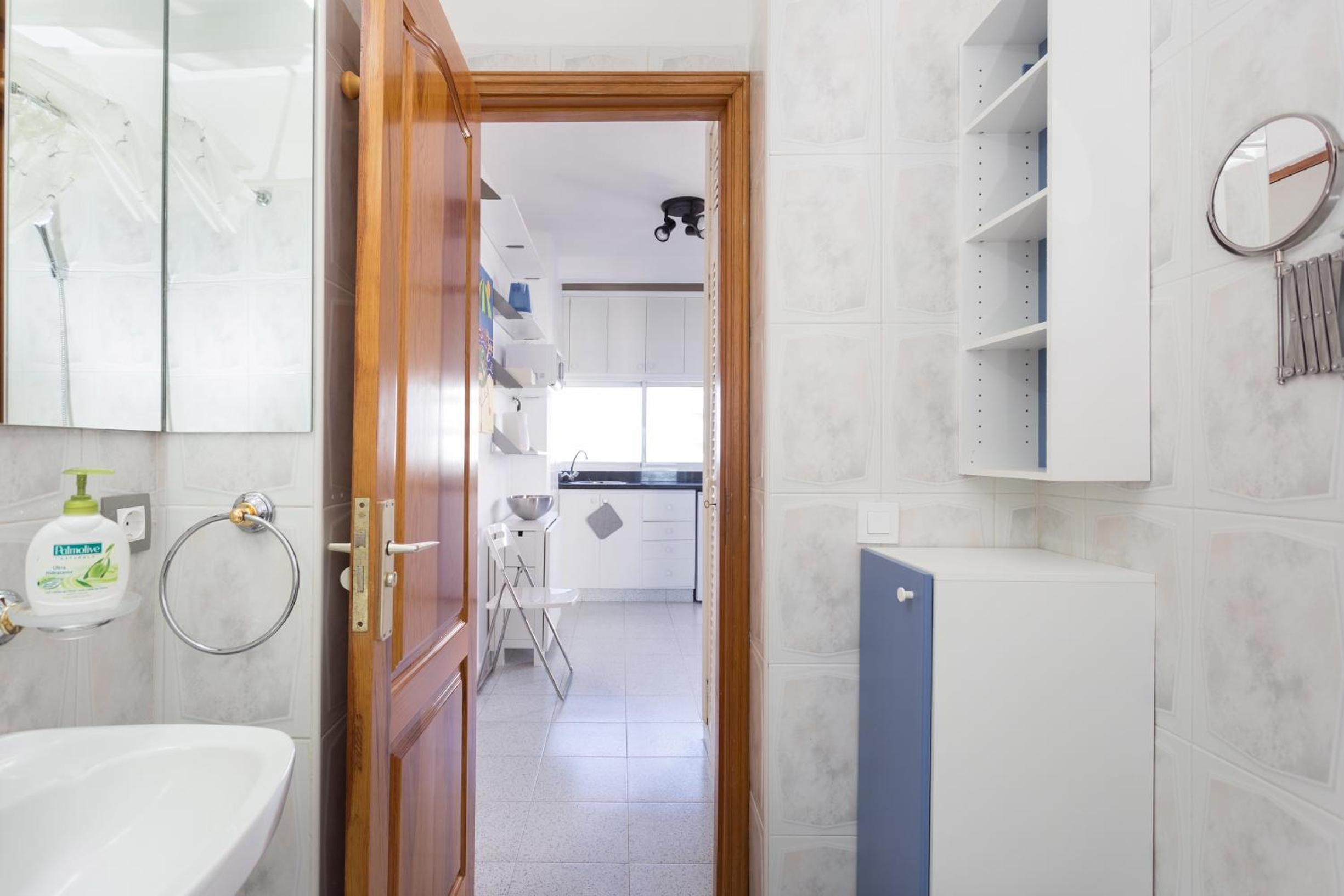 Studio Apartment with Sea View - Photo 24