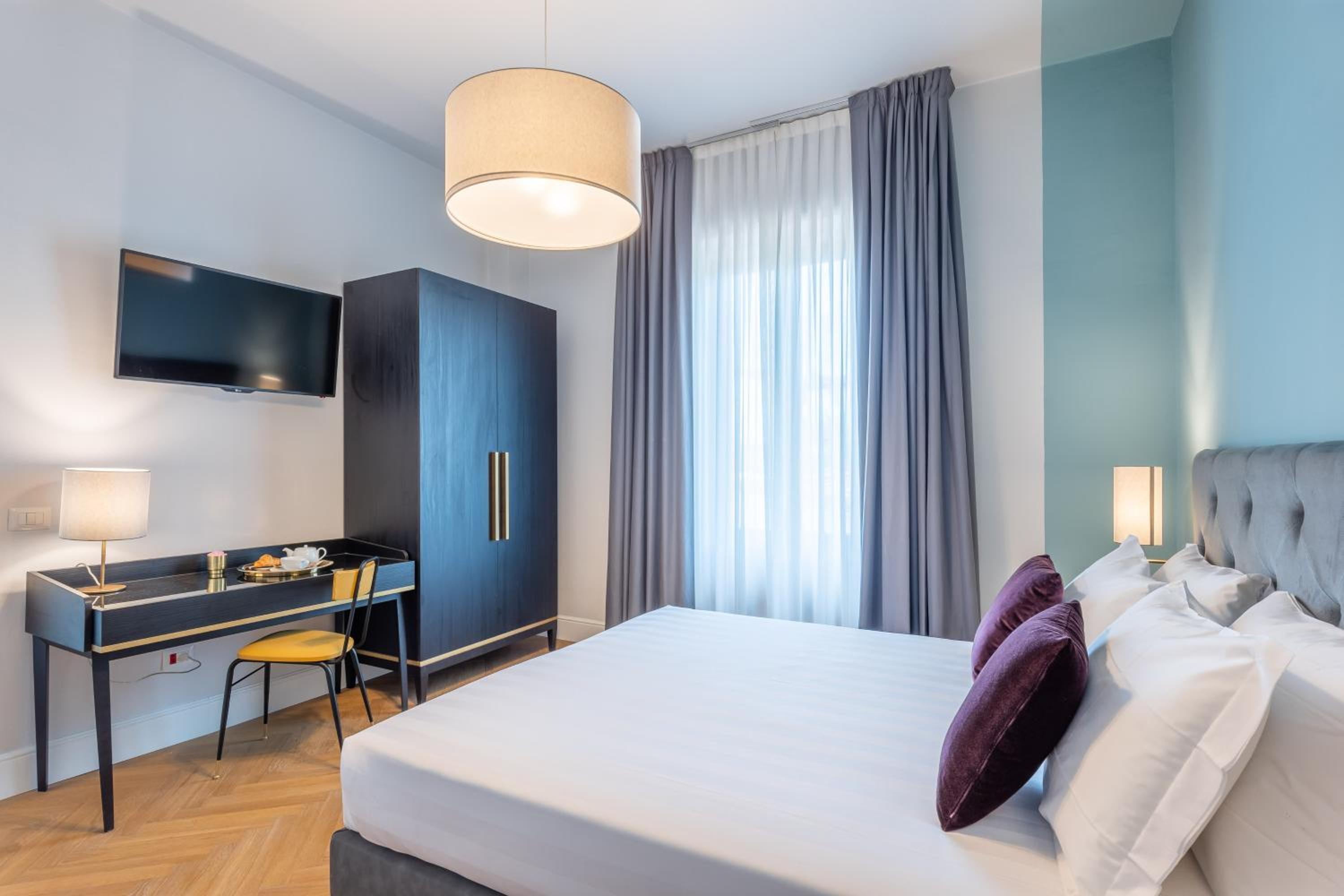 Superior Double or Twin Room photo 3