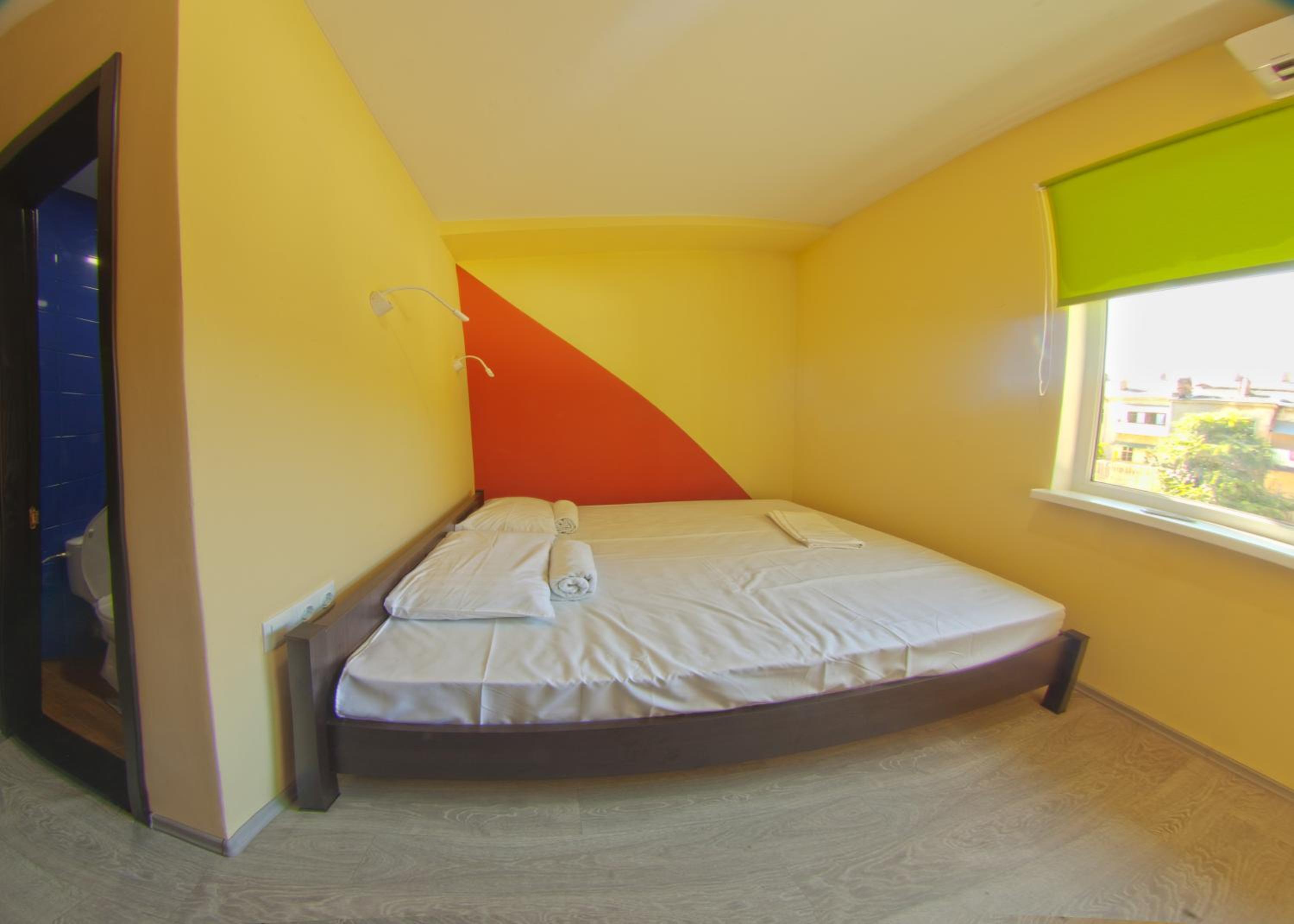 Family Room with Private Bathroom photo 1