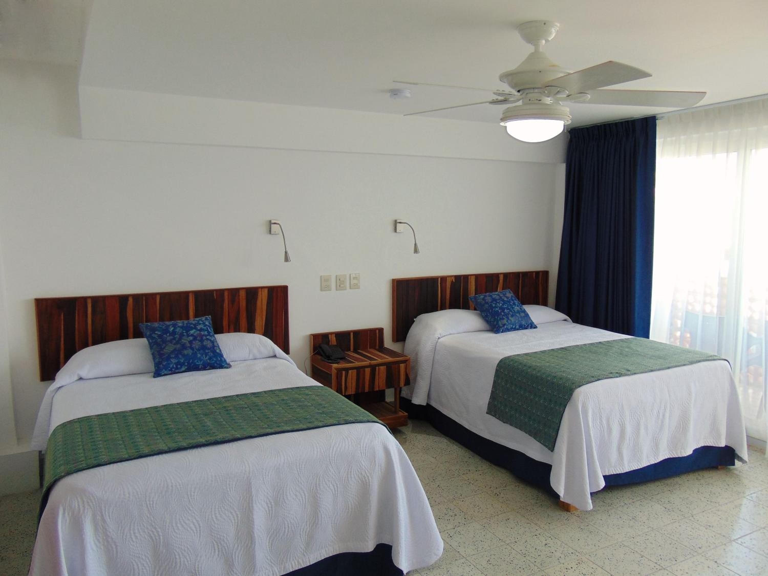 Standard Double Room with Two Double Beds - Photo 6