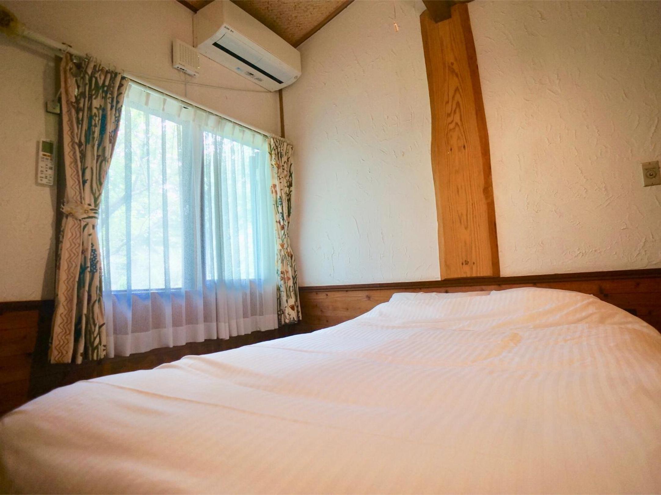 Economy Double Room with Shared Bathroom photo 1