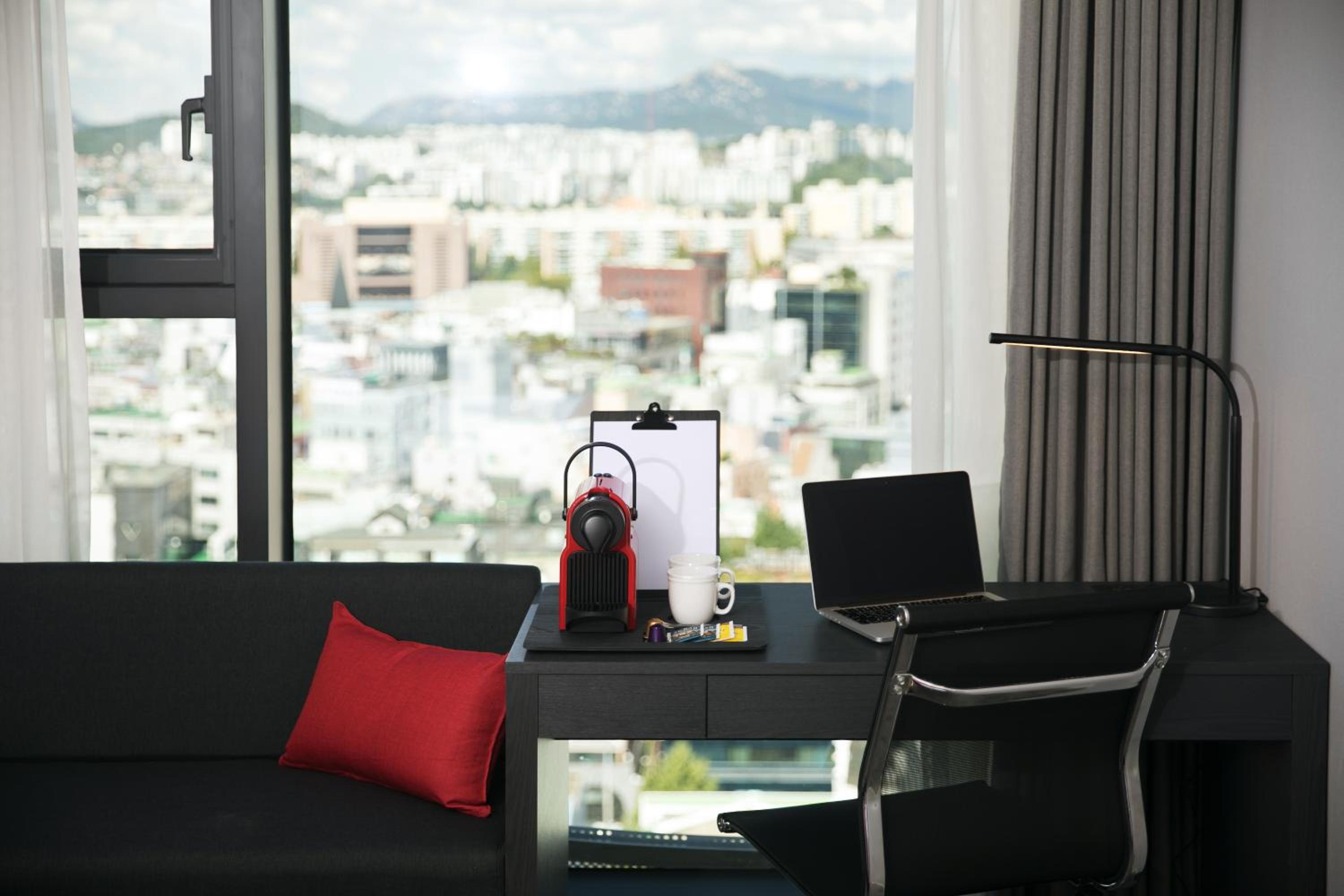 Deluxe Twin Room - Photo 6