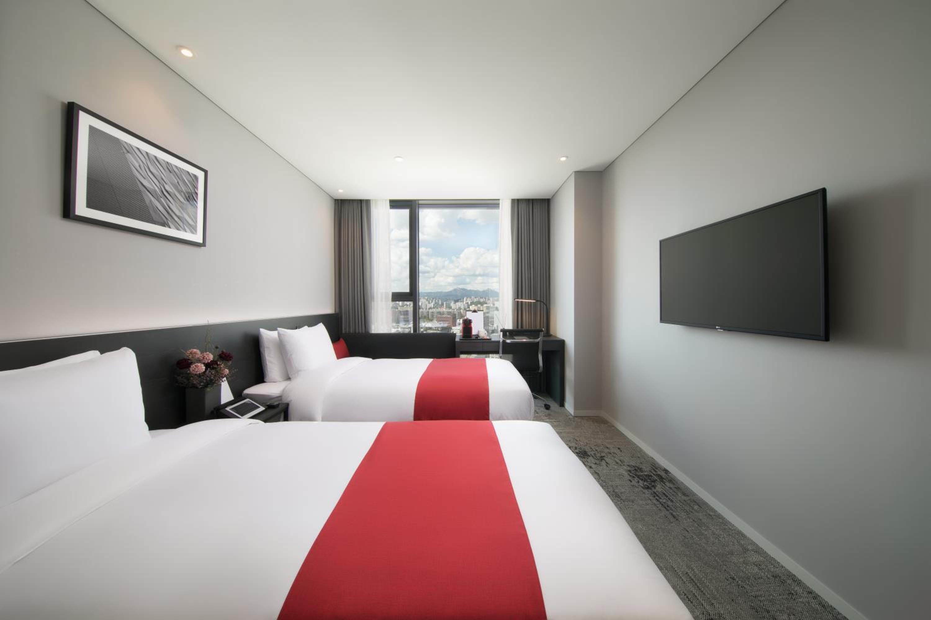 Deluxe Twin Room - Photo 2