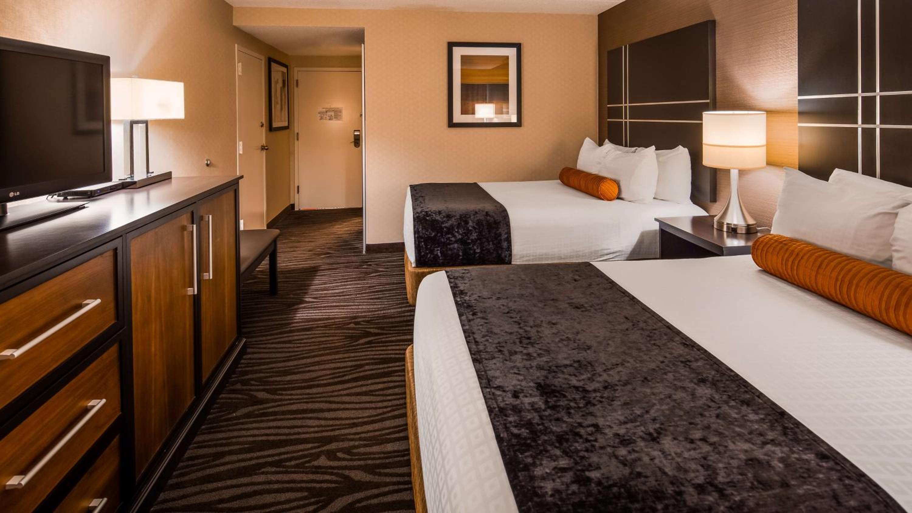Double Room with Two Double Beds - Non-Smoking photo 3