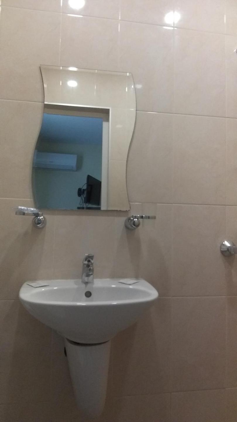 Double or Twin Room with Private Bathroom photo 2