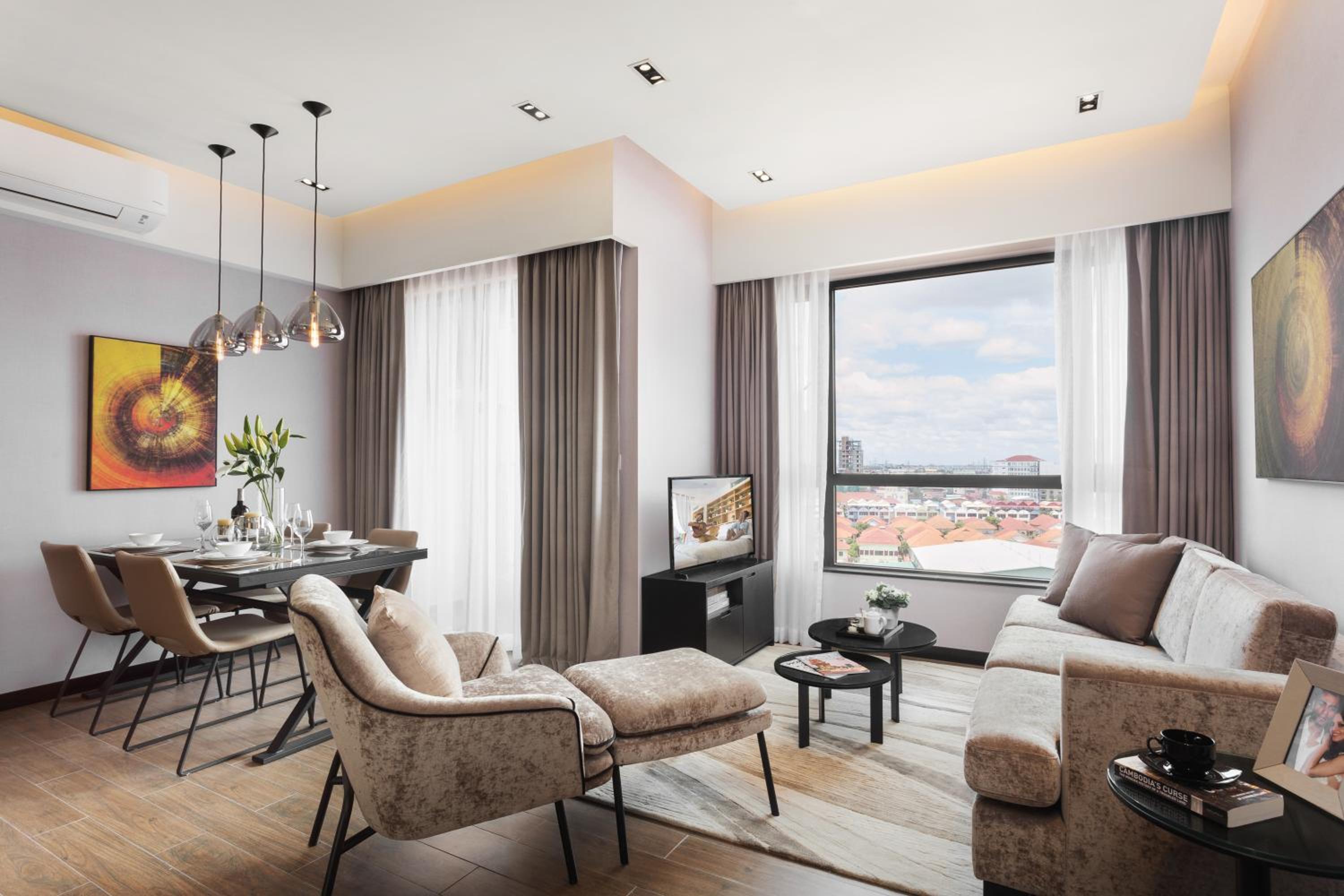 2-bedroom Executive photo 2