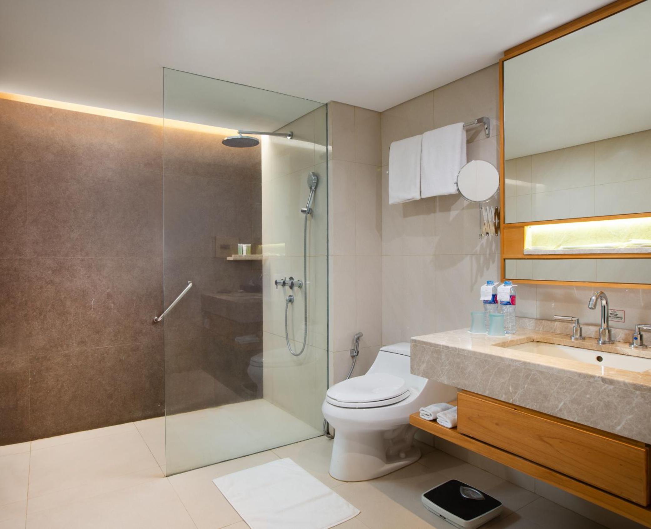 Deluxe Suite - Photo 3