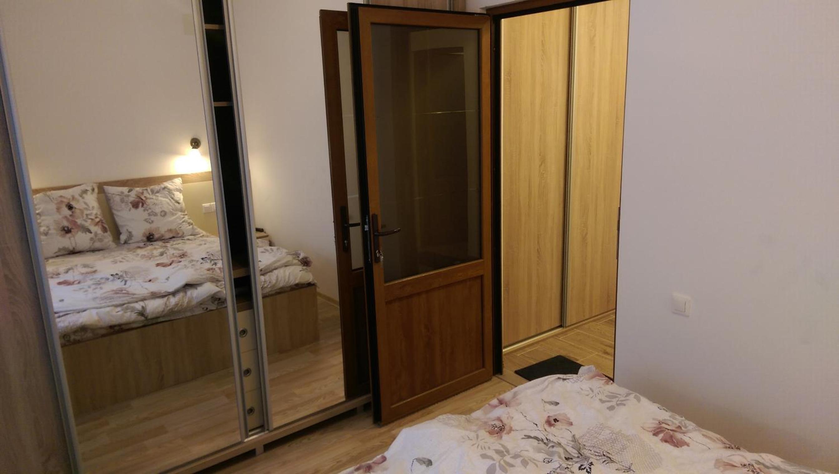 Apartment with Terrace - Photo 26