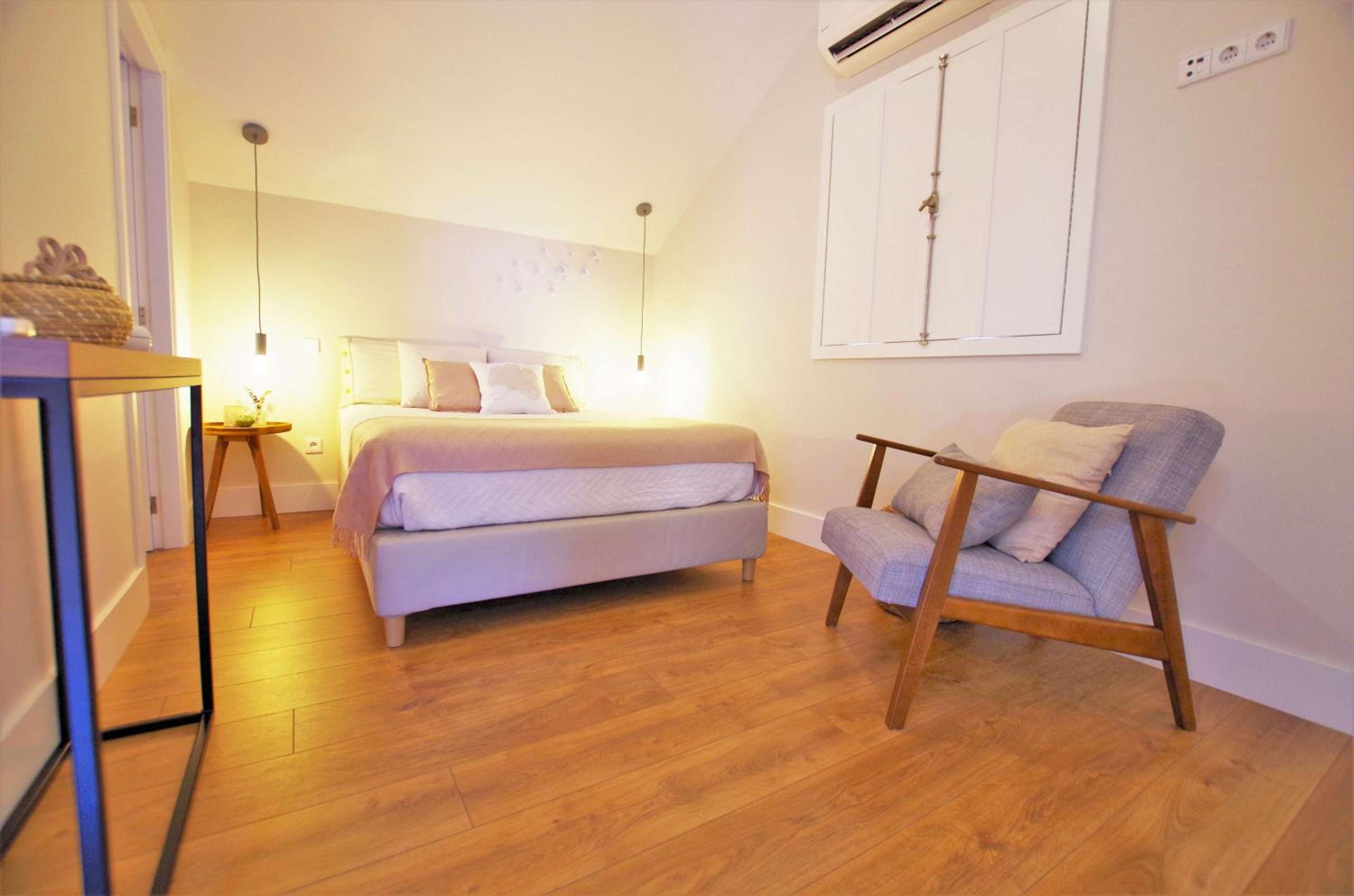 Loft - Photo 1